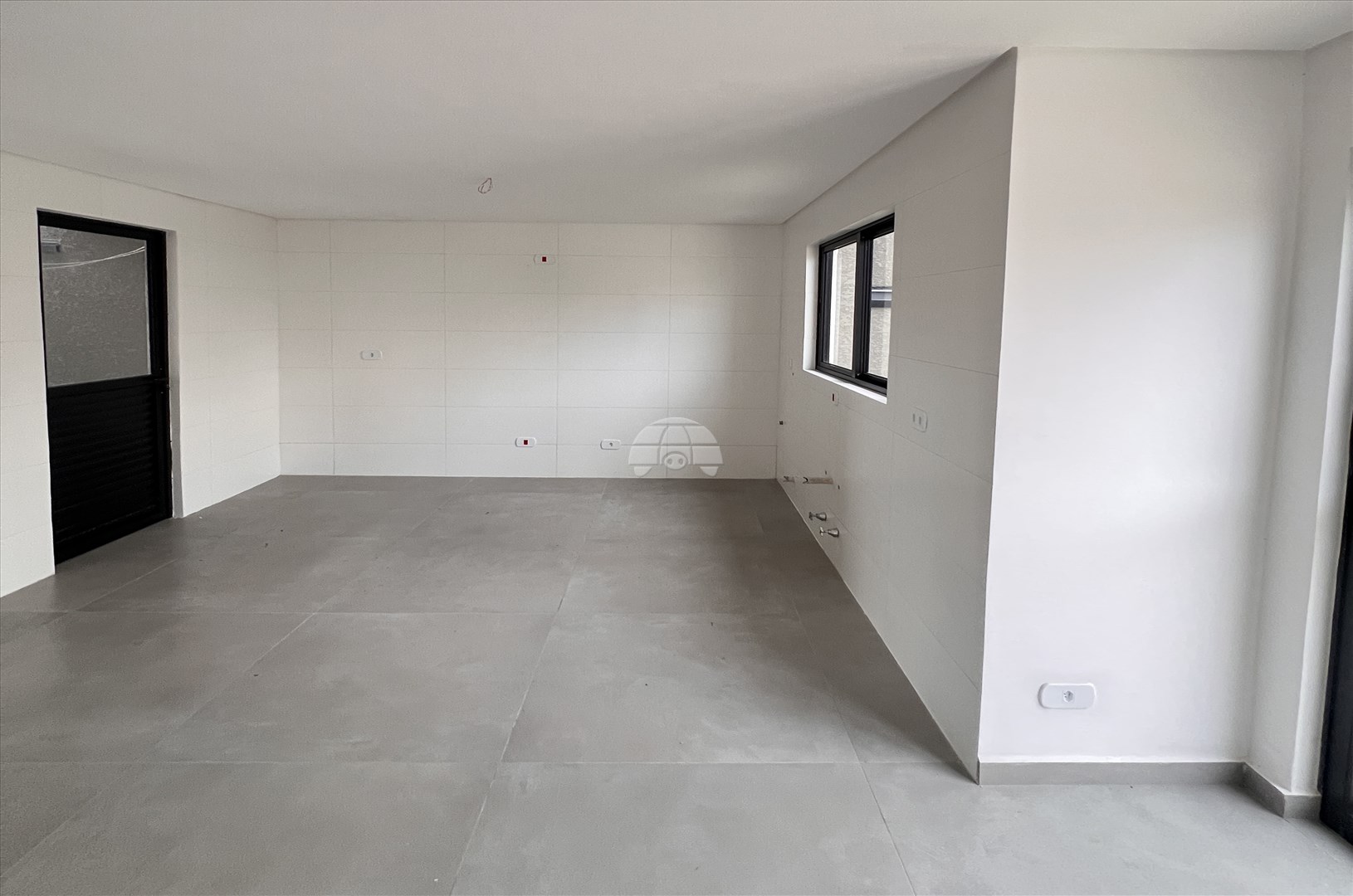 Casa à venda em Xaxim, Curitiba — Casa ao Lado - A sua imobiliária em Curitiba