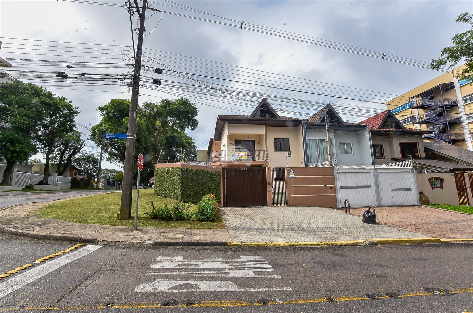 Sobrado à venda em Portão, Curitiba — Portal Chave Fácil