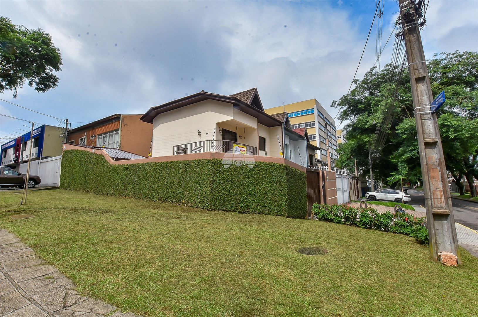 Sobrado à venda em Portão, Curitiba — Portal Chave Fácil