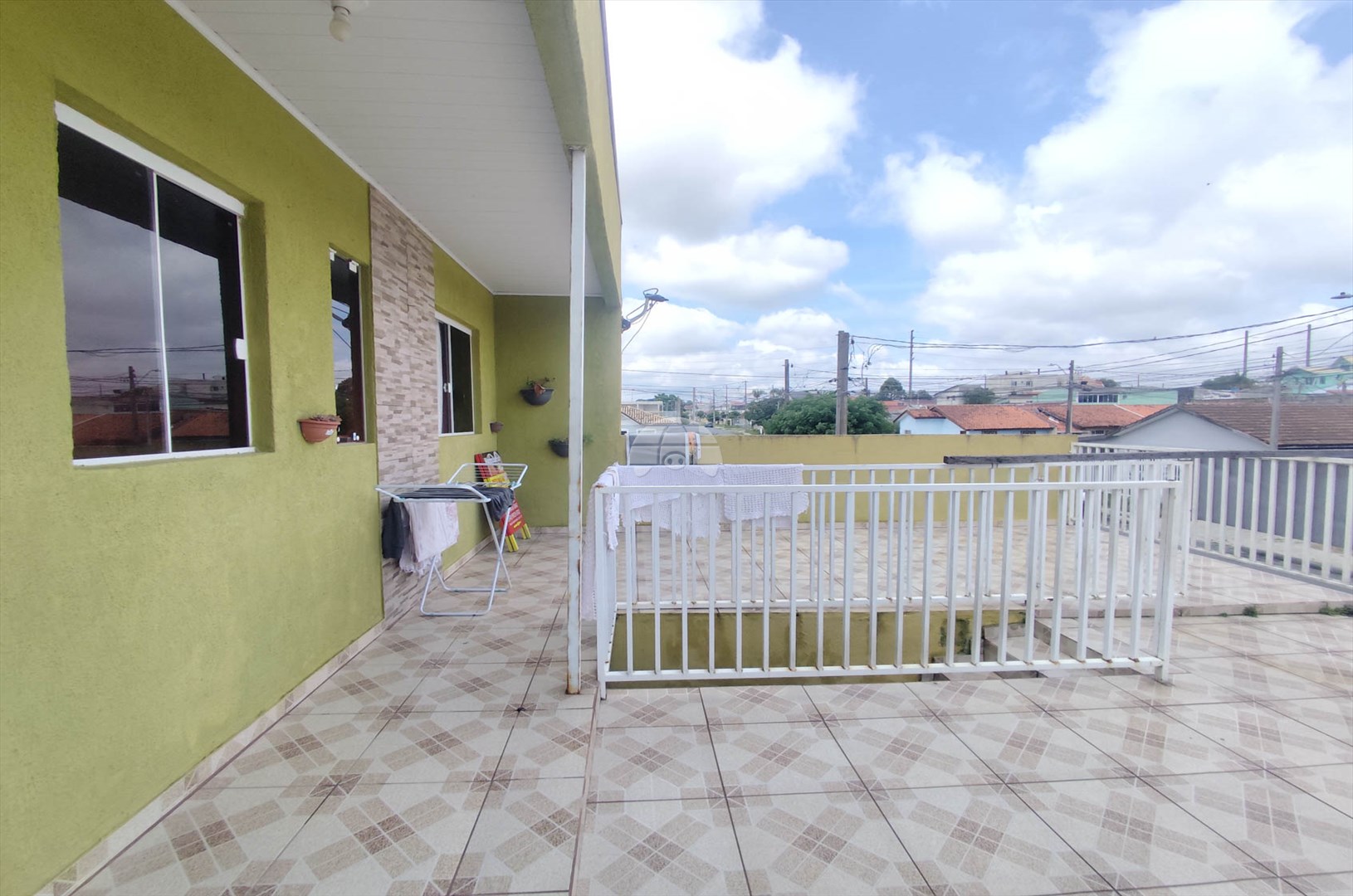 Sobrado à venda em Vila Iná, São José dos Pinhais — Portal Chave Fácil
