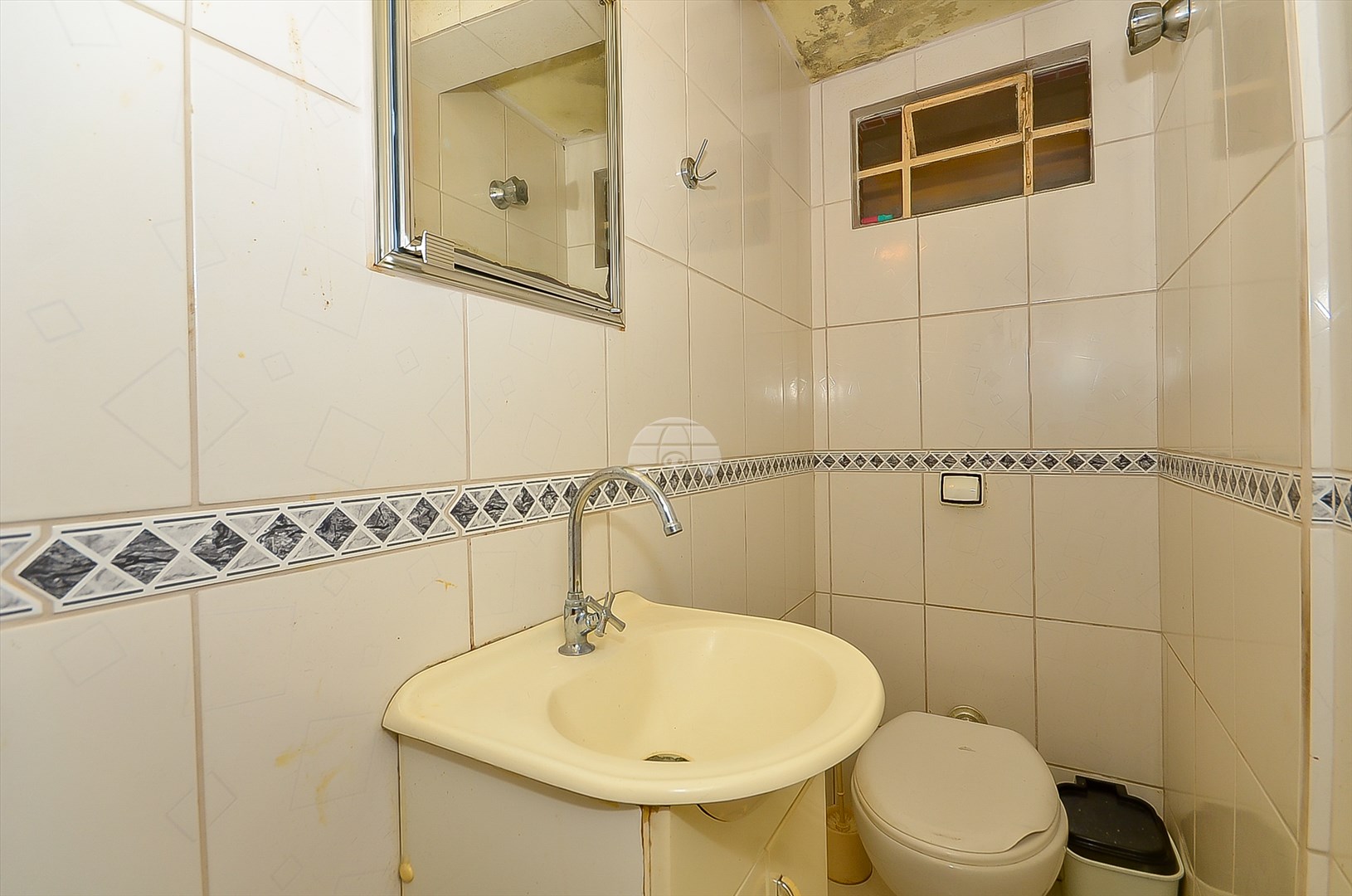 Casa à venda em Boa Vista, Curitiba — GOMES CONSULTOR IMOBILIARIO LTDA.