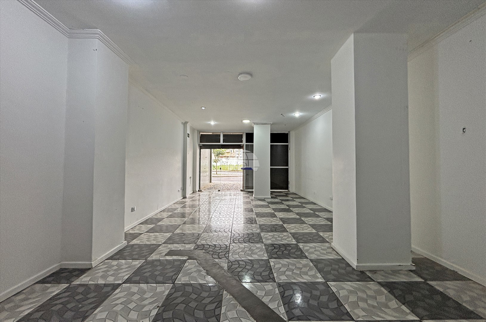 Sala/Conjunto Comercial à venda em Boa Vista, Curitiba — Portal Chave Fácil