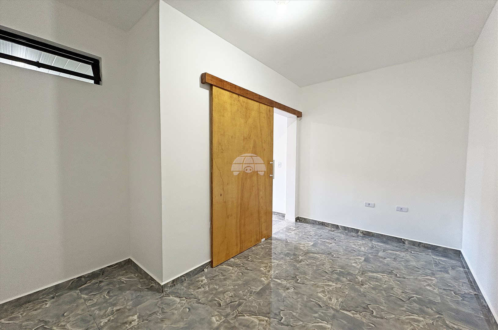 Apartamento para alugar em Capão Raso, Curitiba — Imóveis em Curitiba - Jamaica Imóveis