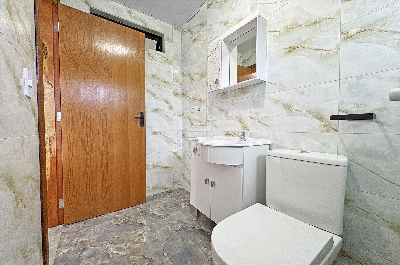 Apartamento para alugar em Capão Raso, Curitiba — Imóveis em Curitiba - Jamaica Imóveis