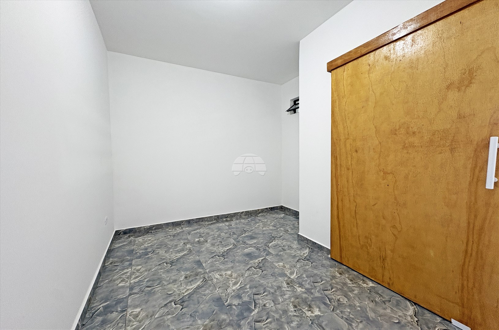 Apartamento para alugar em Capão Raso, Curitiba — Imóveis em Curitiba - Jamaica Imóveis
