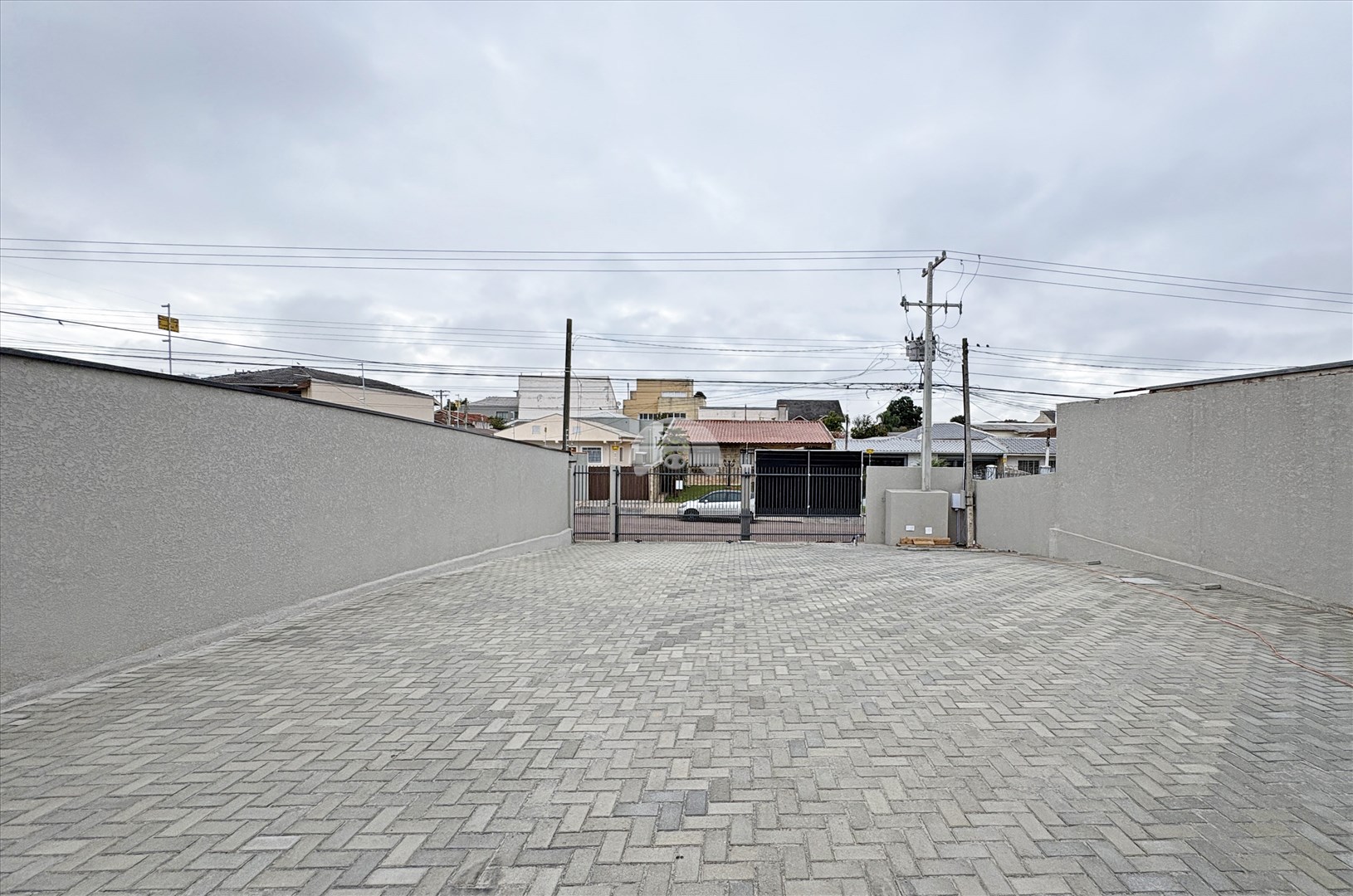 Apartamento para alugar em Capão Raso, Curitiba — Imóveis em Curitiba - Jamaica Imóveis