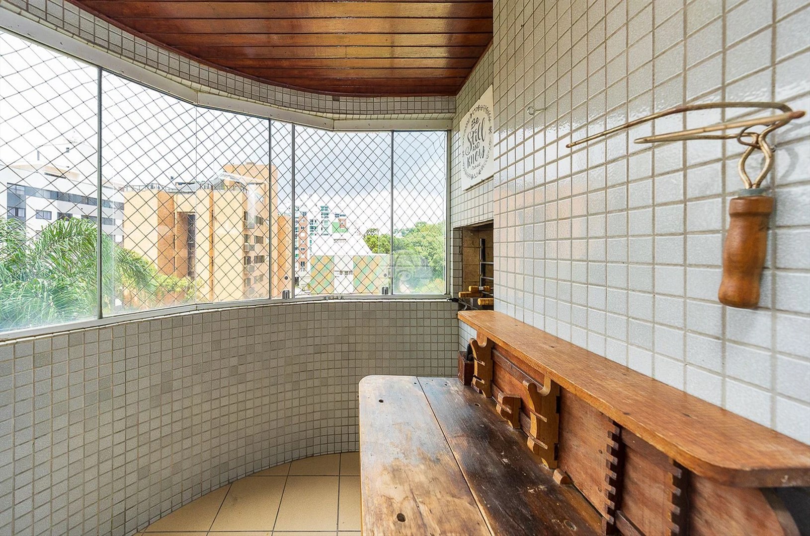Apartamento à venda em Bigorrilho, Curitiba — Outrasul Imobiliária