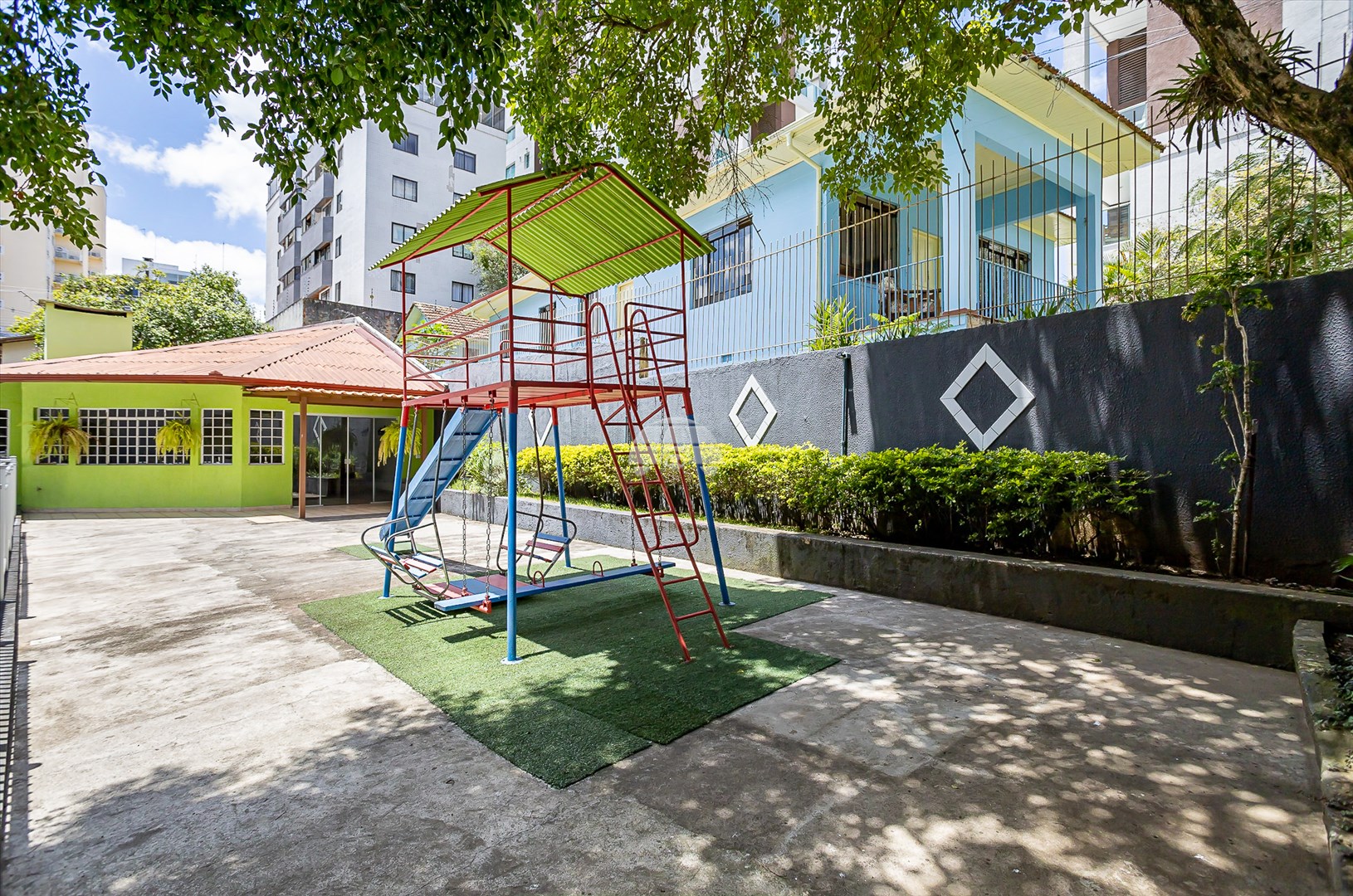 Apartamento à venda em Bigorrilho, Curitiba — MAFI ADMINISTRADORA DE IMOVEIS LTDA