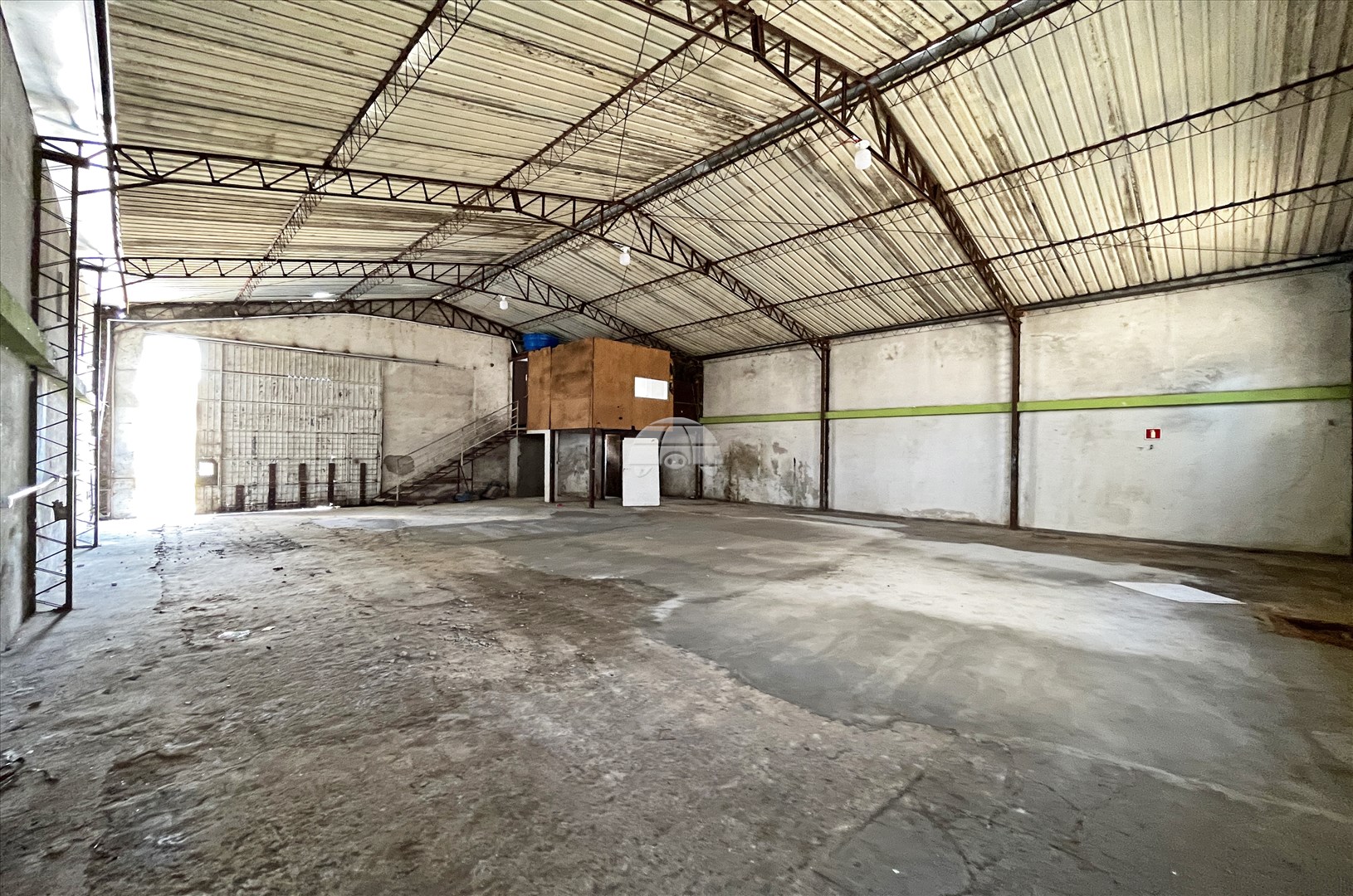 Barracão/Galpão para alugar em Boqueirão, Curitiba — Portal Chave Fácil
