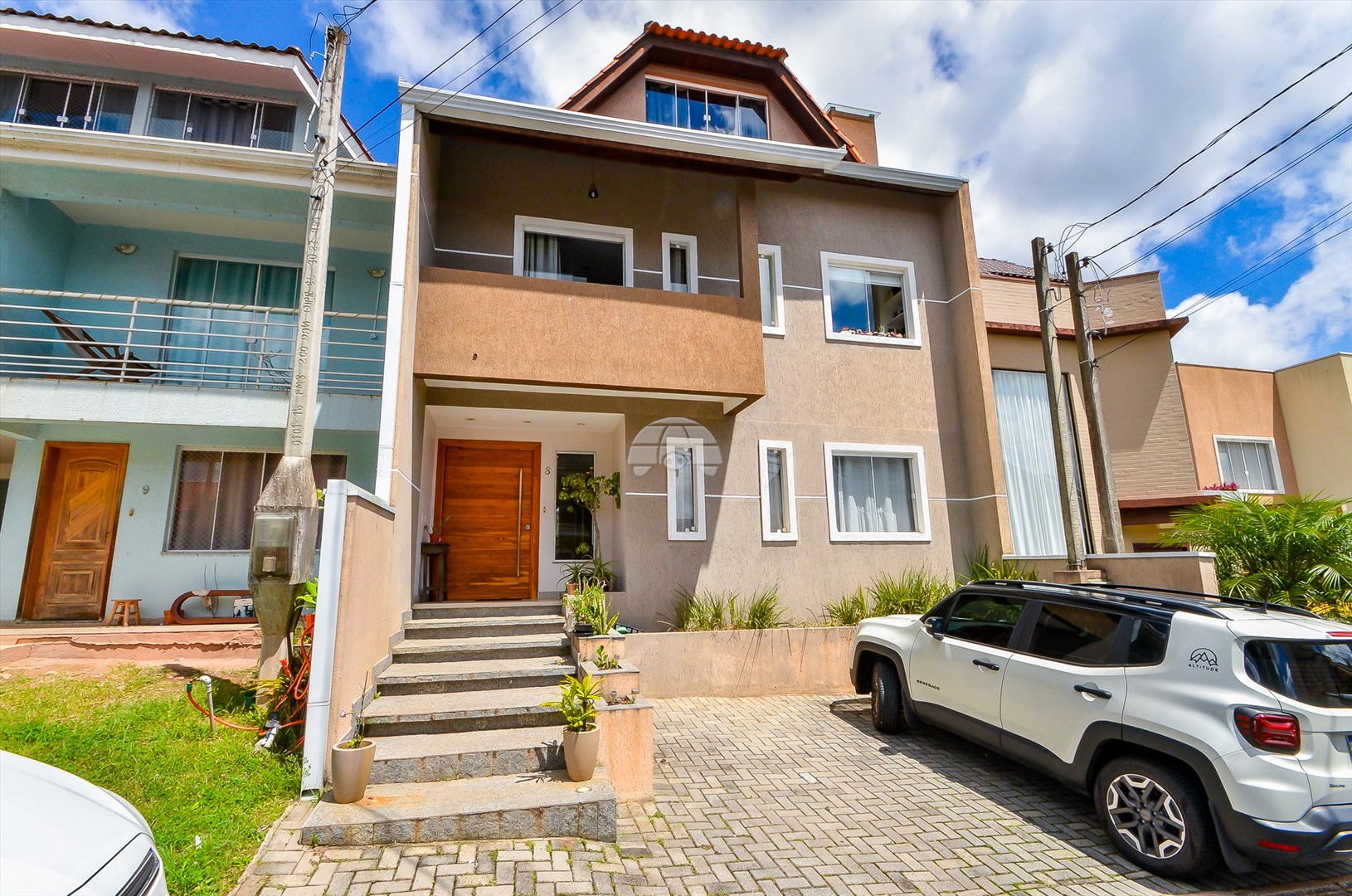 Casa à venda em Cachoeira, Curitiba — Portal Chave Fácil