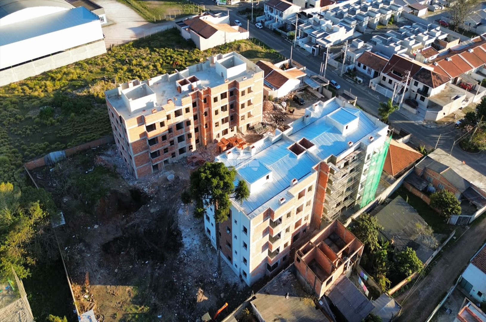Apartamento à venda em Jardim Guaraituba, Colombo — Portal Chave Fácil