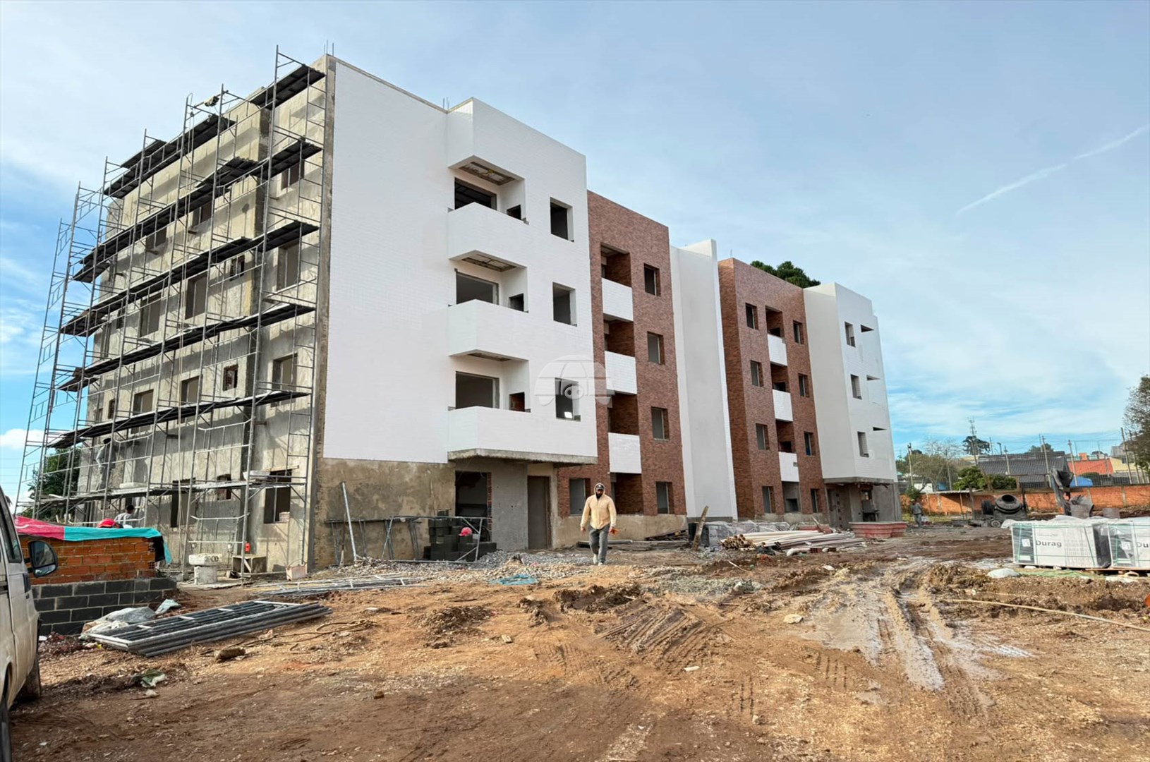 Apartamento à venda em Jardim Guaraituba, Colombo — Portal Chave Fácil