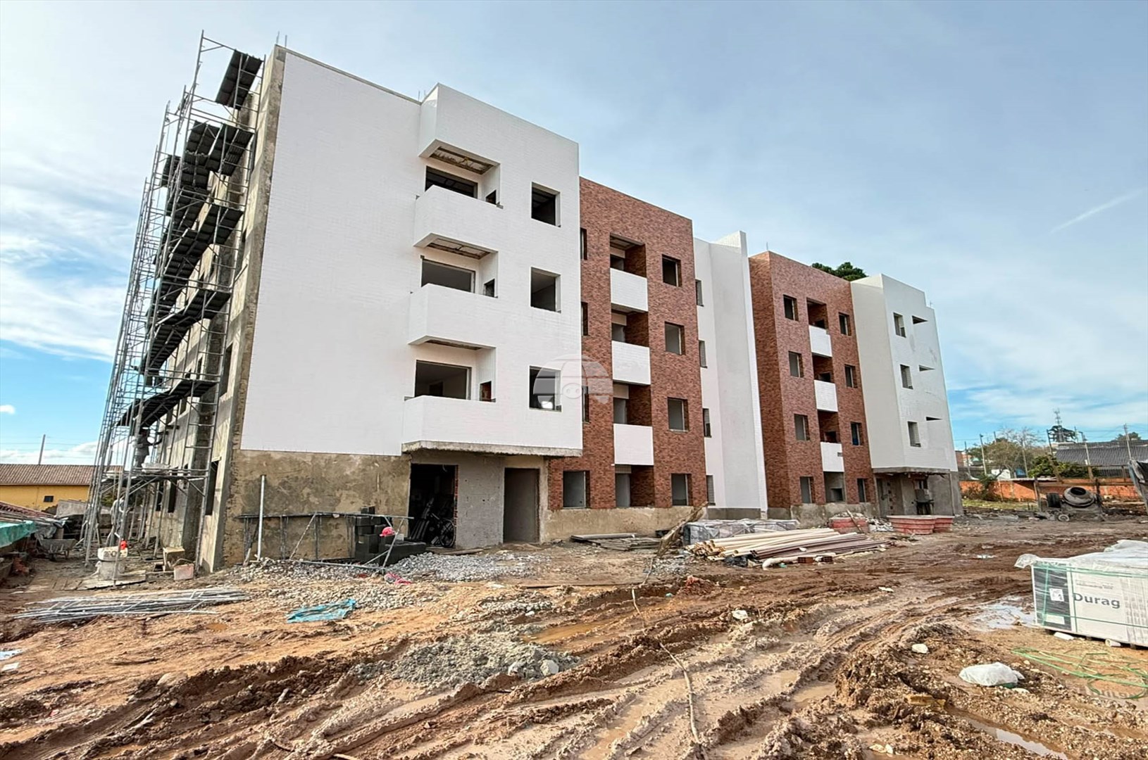 Apartamento à venda em Jardim Guaraituba, Colombo — Portal Chave Fácil