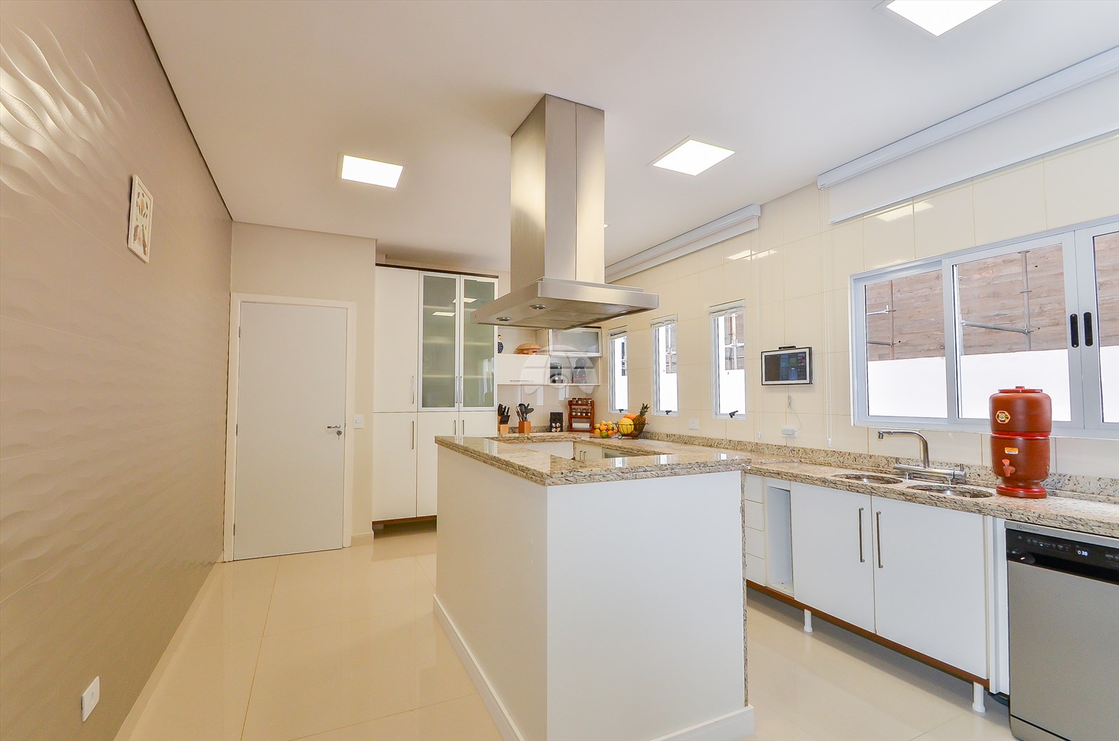 Casa à venda em Alphaville Graciosa, Pinhais — TESTE 12342