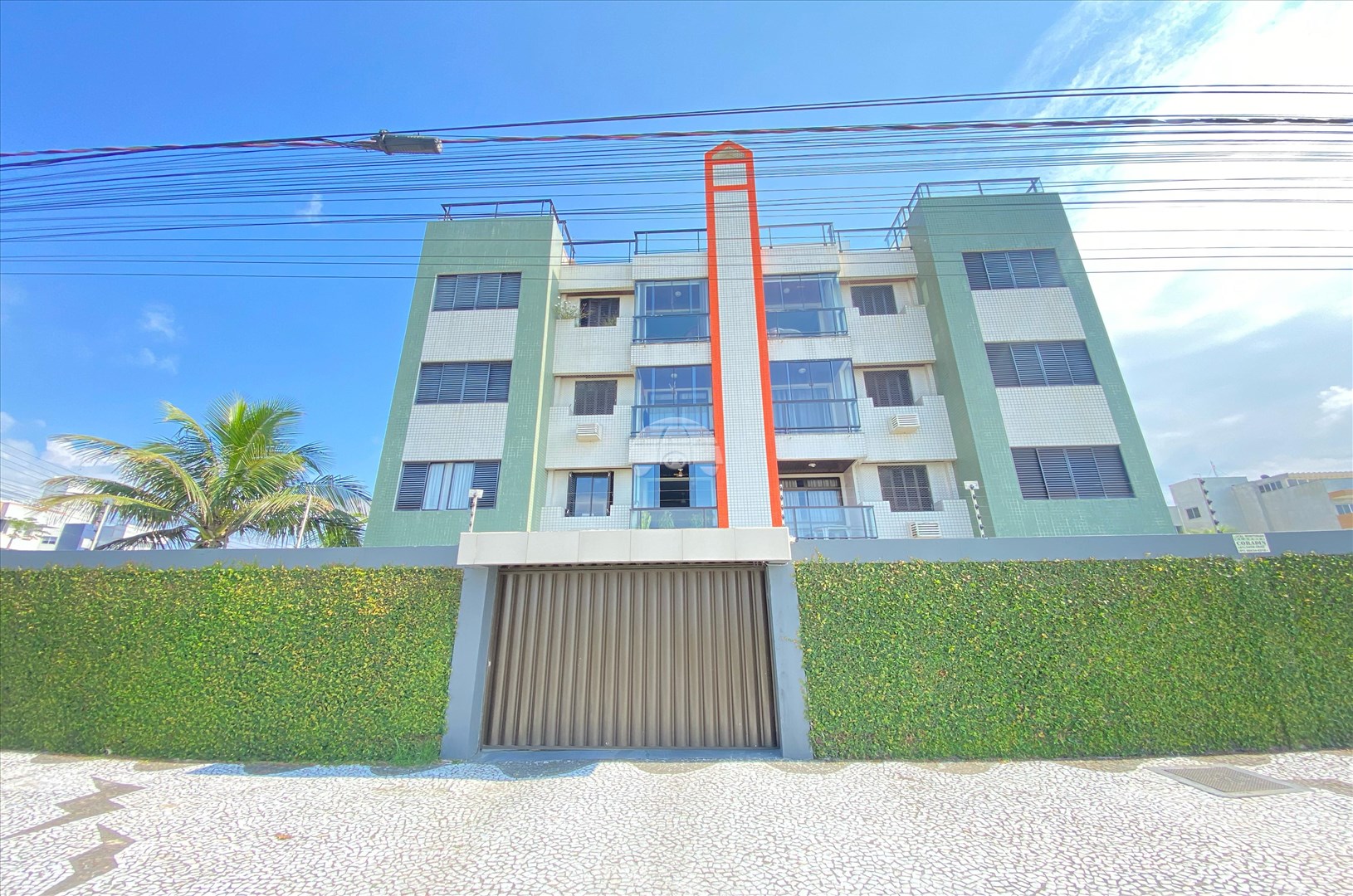 Apartamento à venda em Gaivotas, Matinhos — Portal Chave Fácil