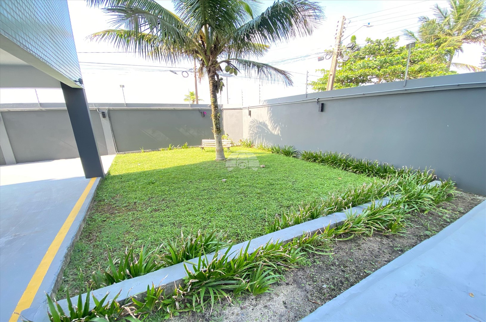 Apartamento à venda em Gaivotas, Matinhos — Portal Chave Fácil