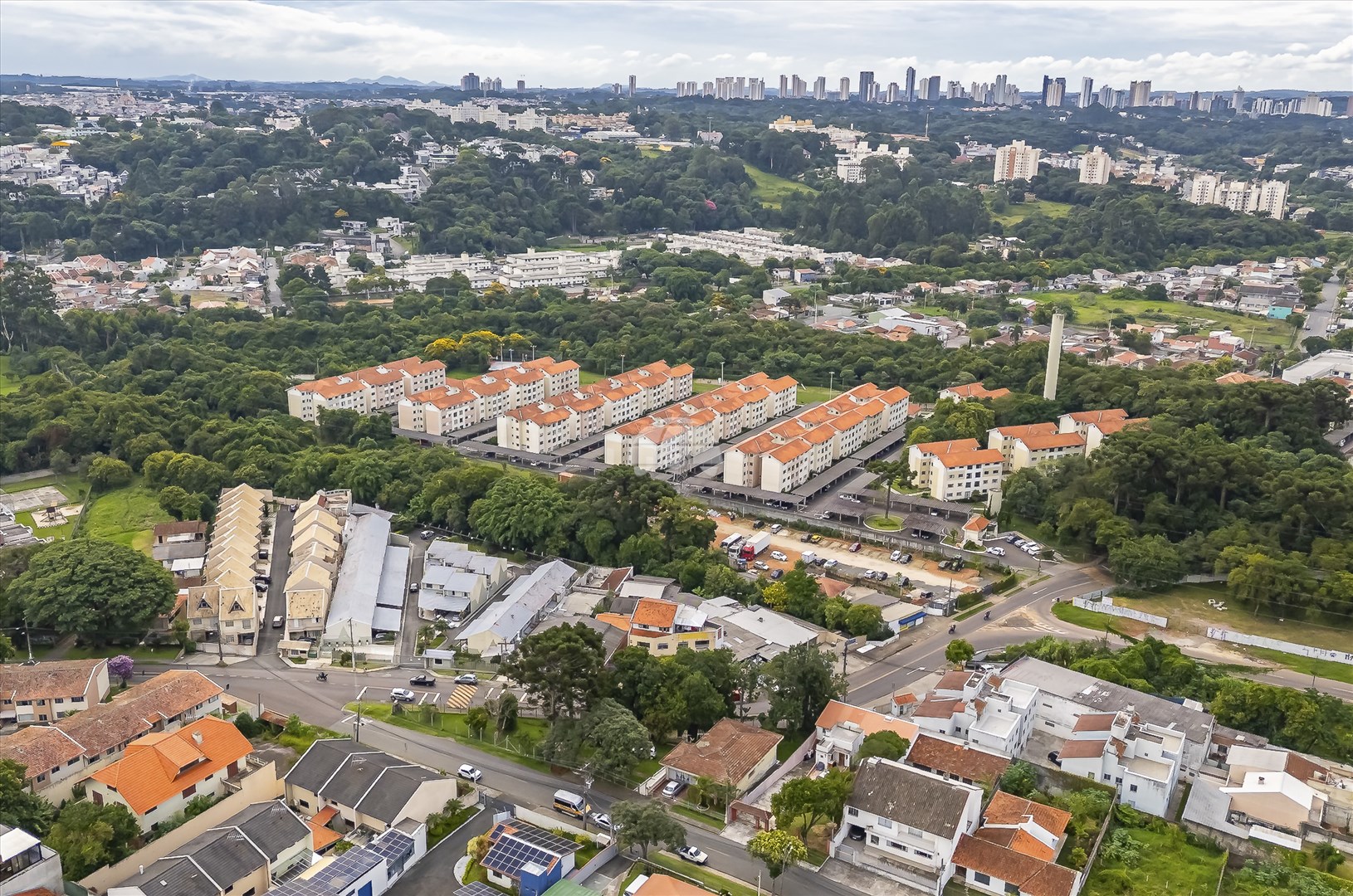 Terreno/Área à venda em Portão, Curitiba — Portal Chave Fácil