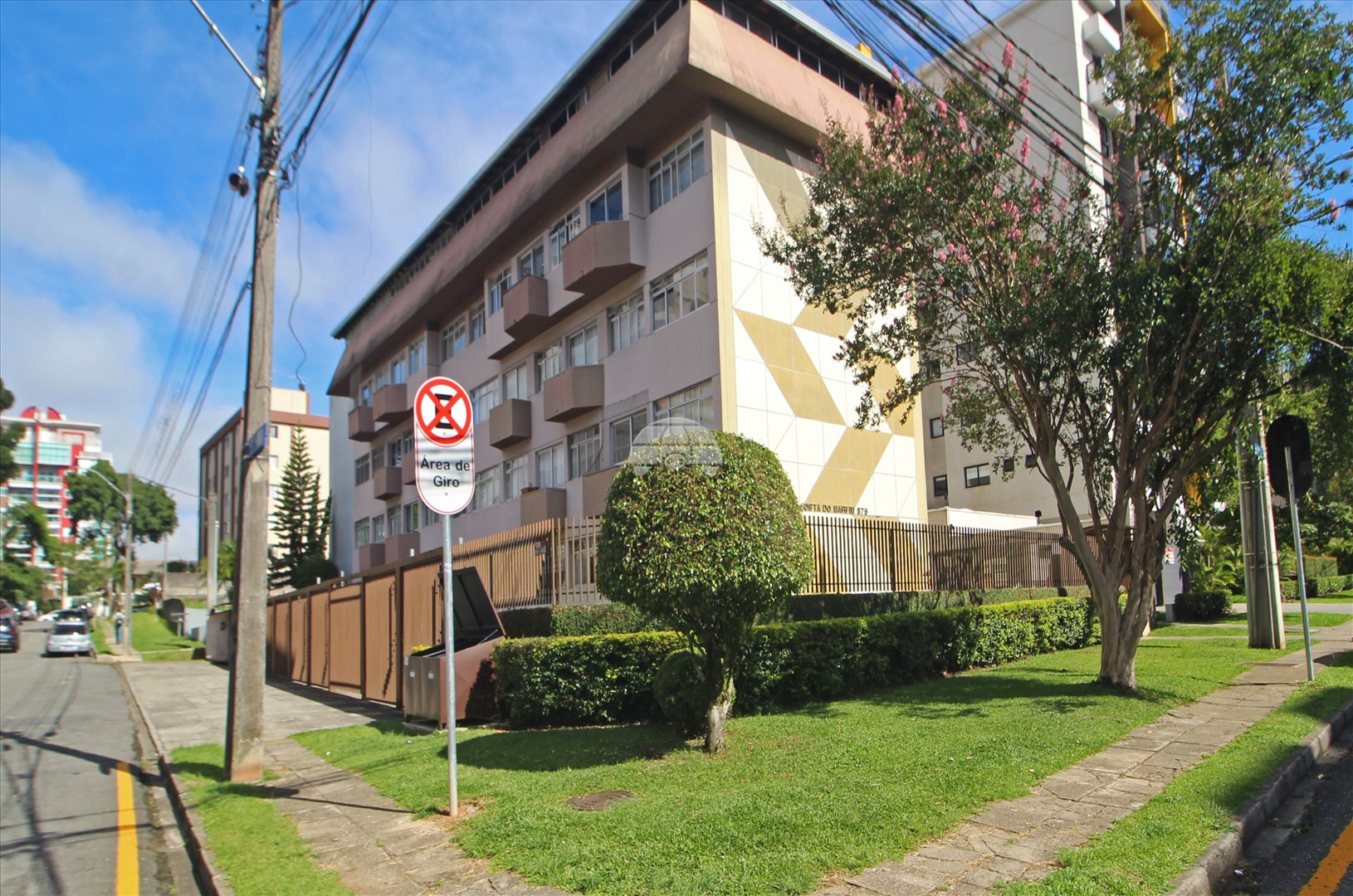 Apartamento para alugar em Juvevê, Curitiba — MAFI ADMINISTRADORA DE IMOVEIS LTDA