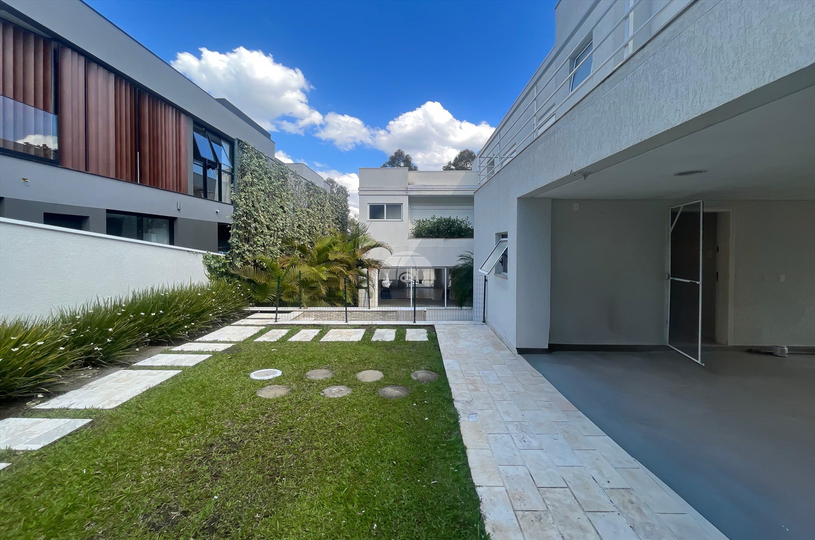 Casa à venda em Alphaville Graciosa, Pinhais — TESTE 12342
