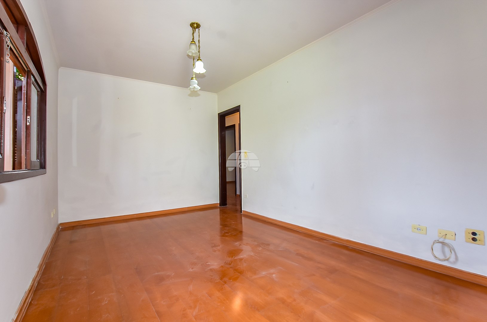 Casa à venda em Capão Raso, Curitiba — Portal Chave Fácil