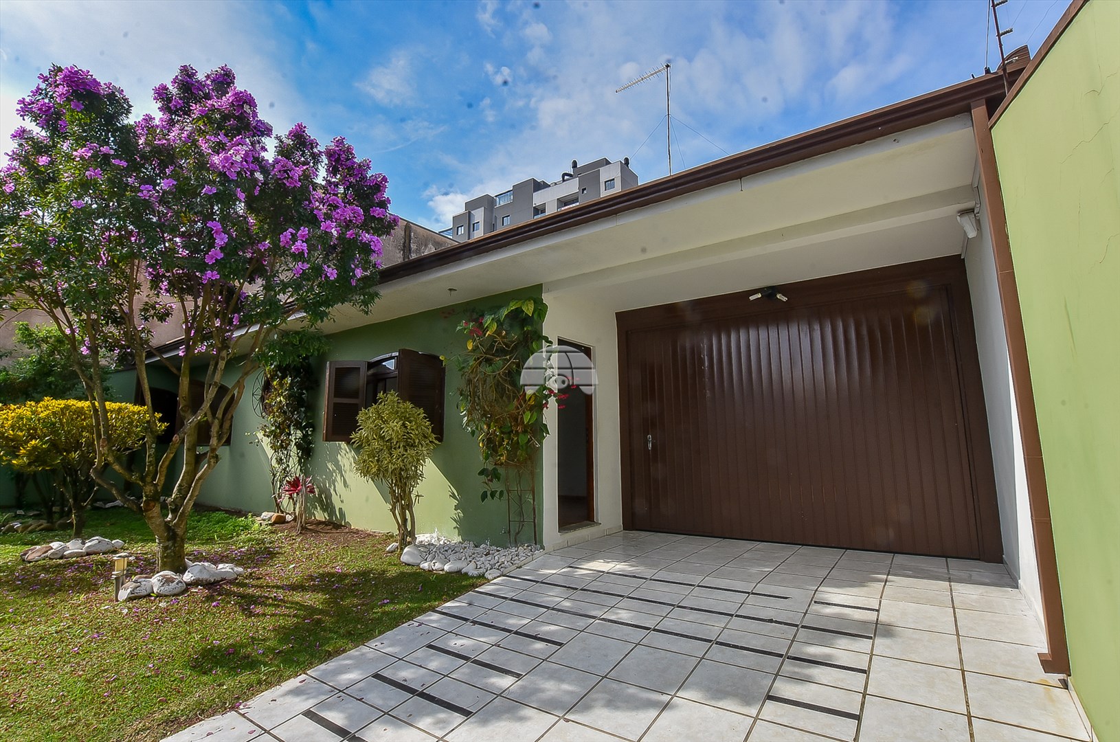 Casa à venda em Capão Raso, Curitiba — Portal Chave Fácil
