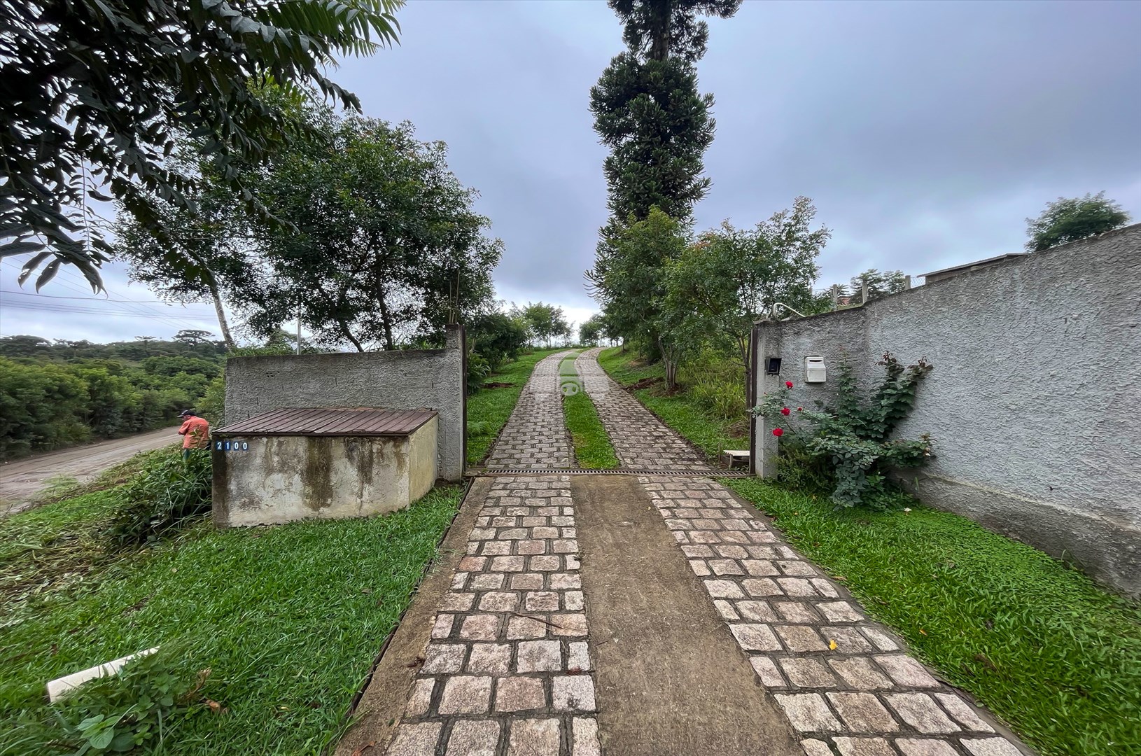 Sobrado para alugar em Planta Deodoro, Piraquara — Portal Chave Fácil