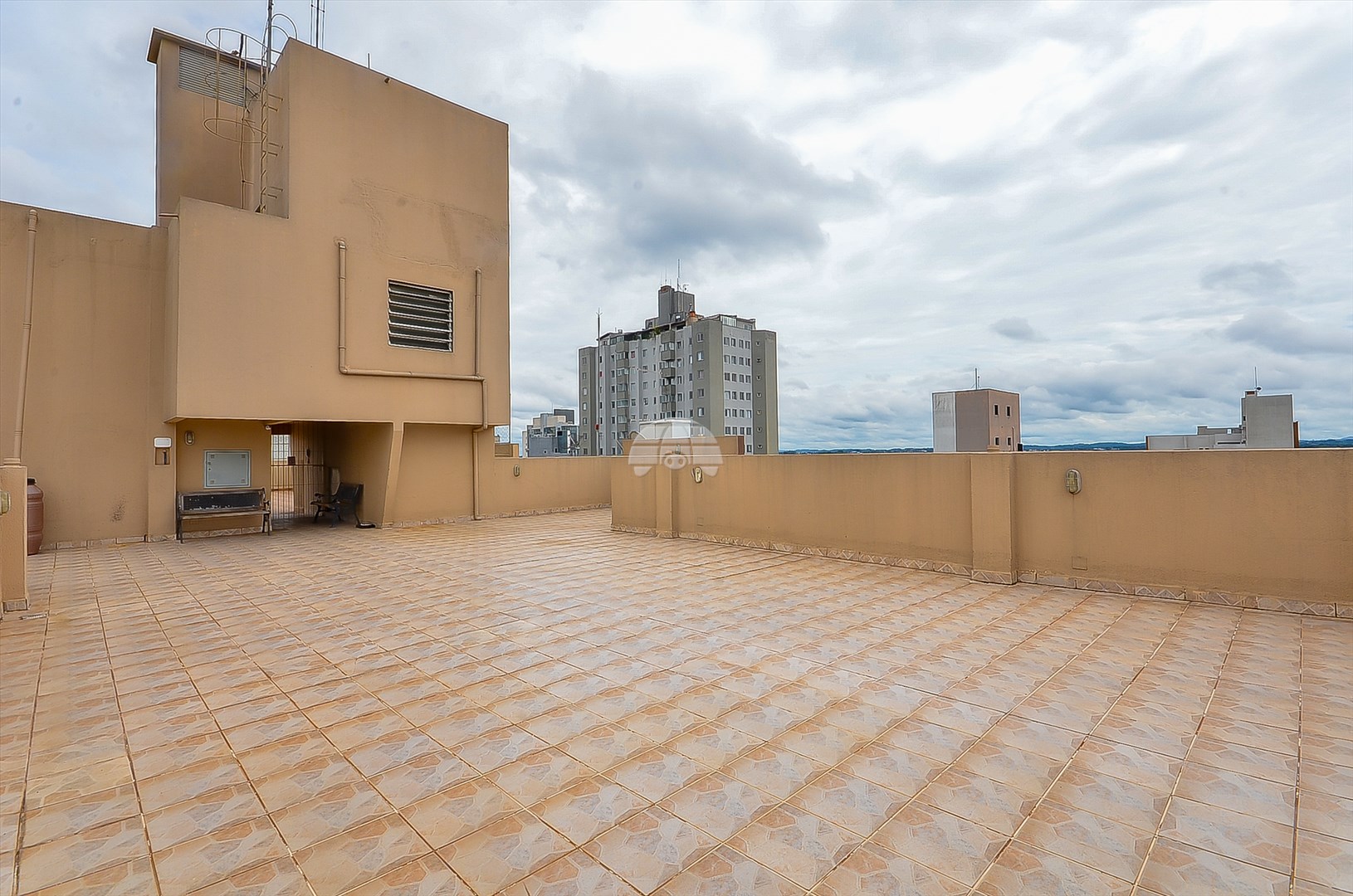 Apartamento à venda em Bigorrilho, Curitiba — MAFI ADMINISTRADORA DE IMOVEIS LTDA