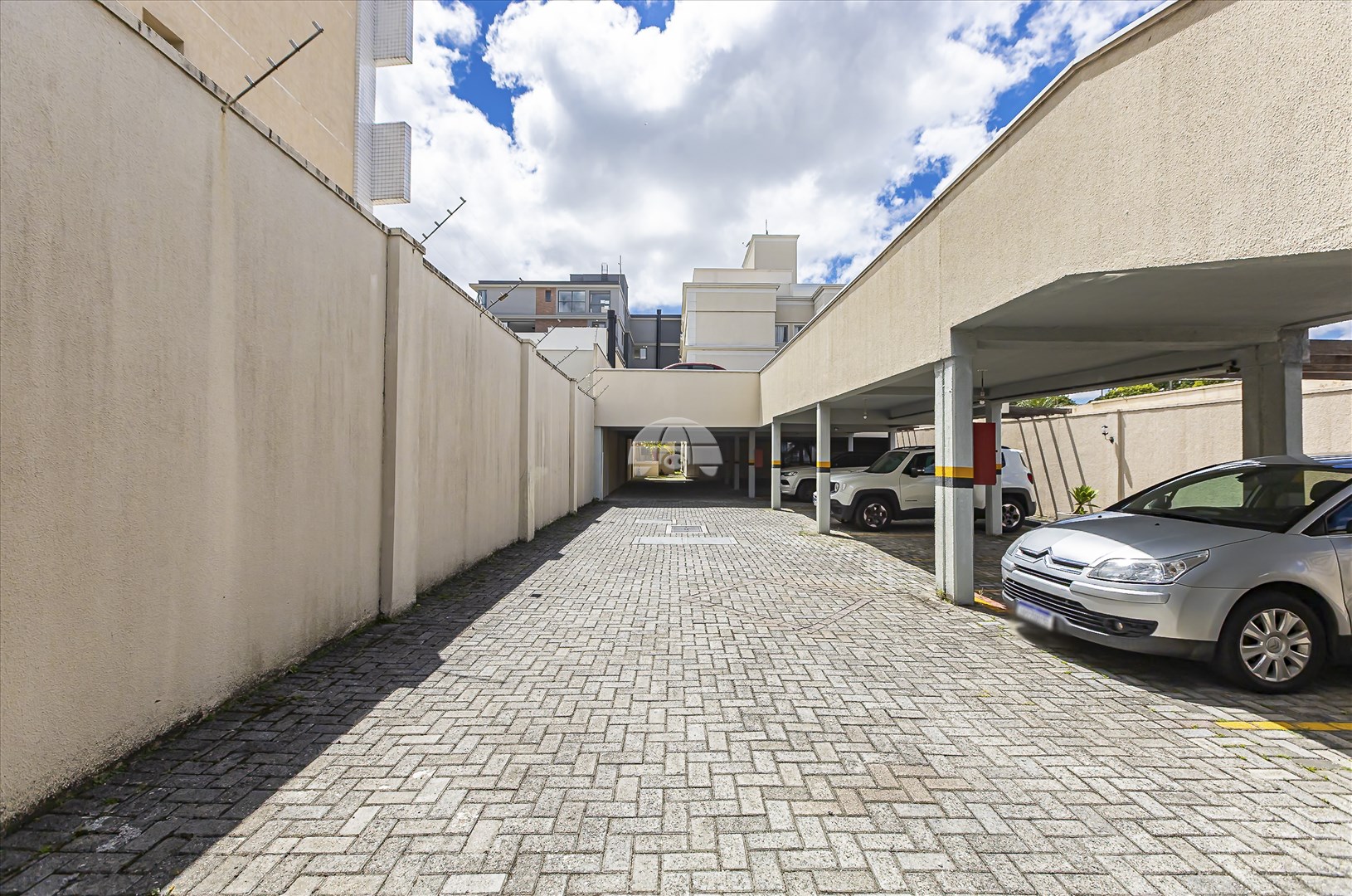 Apartamento à venda em Hugo Lange, Curitiba — Imobiliária Andrade
