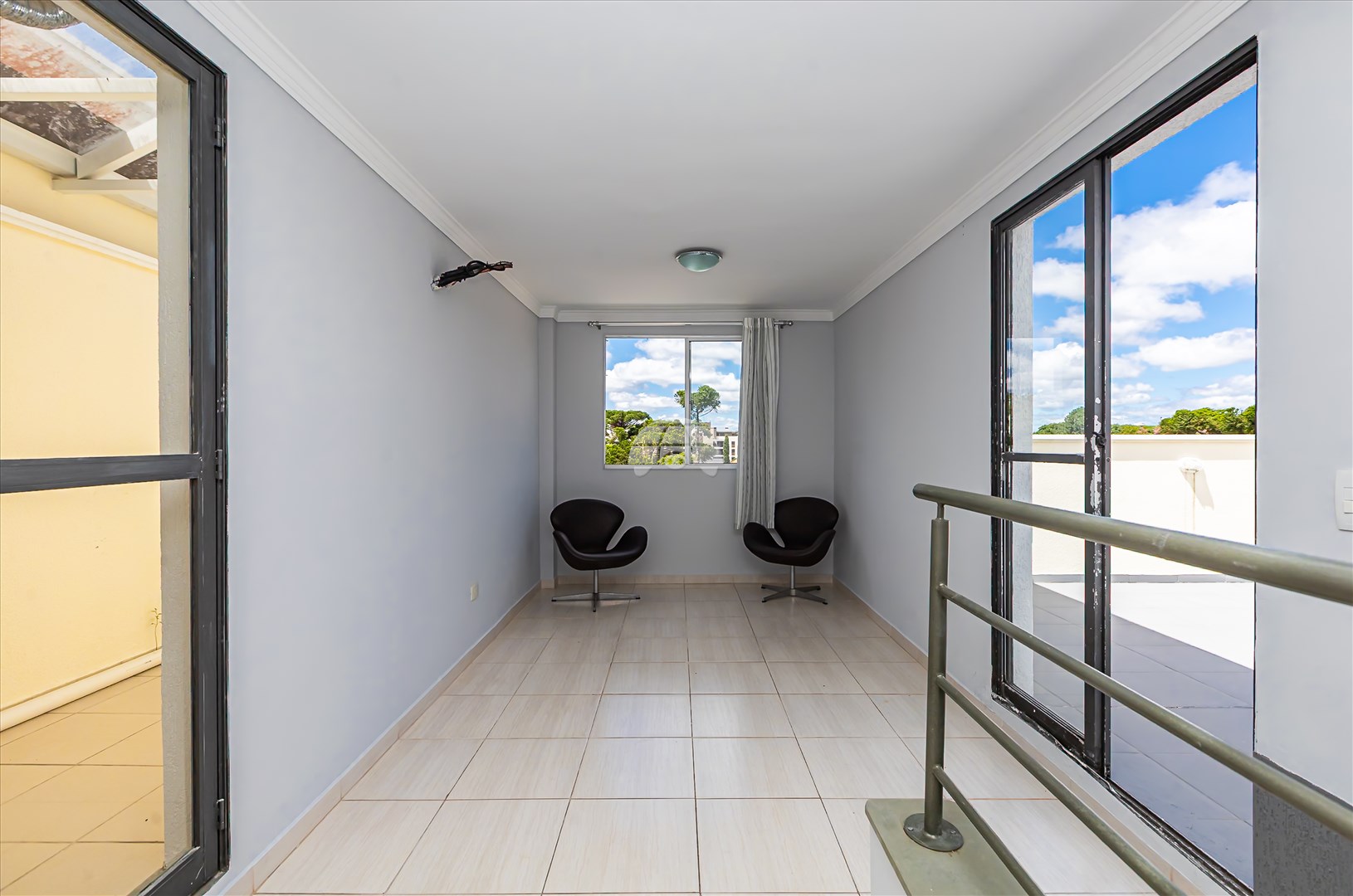 Apartamento à venda em Hugo Lange, Curitiba — Imobiliária Andrade