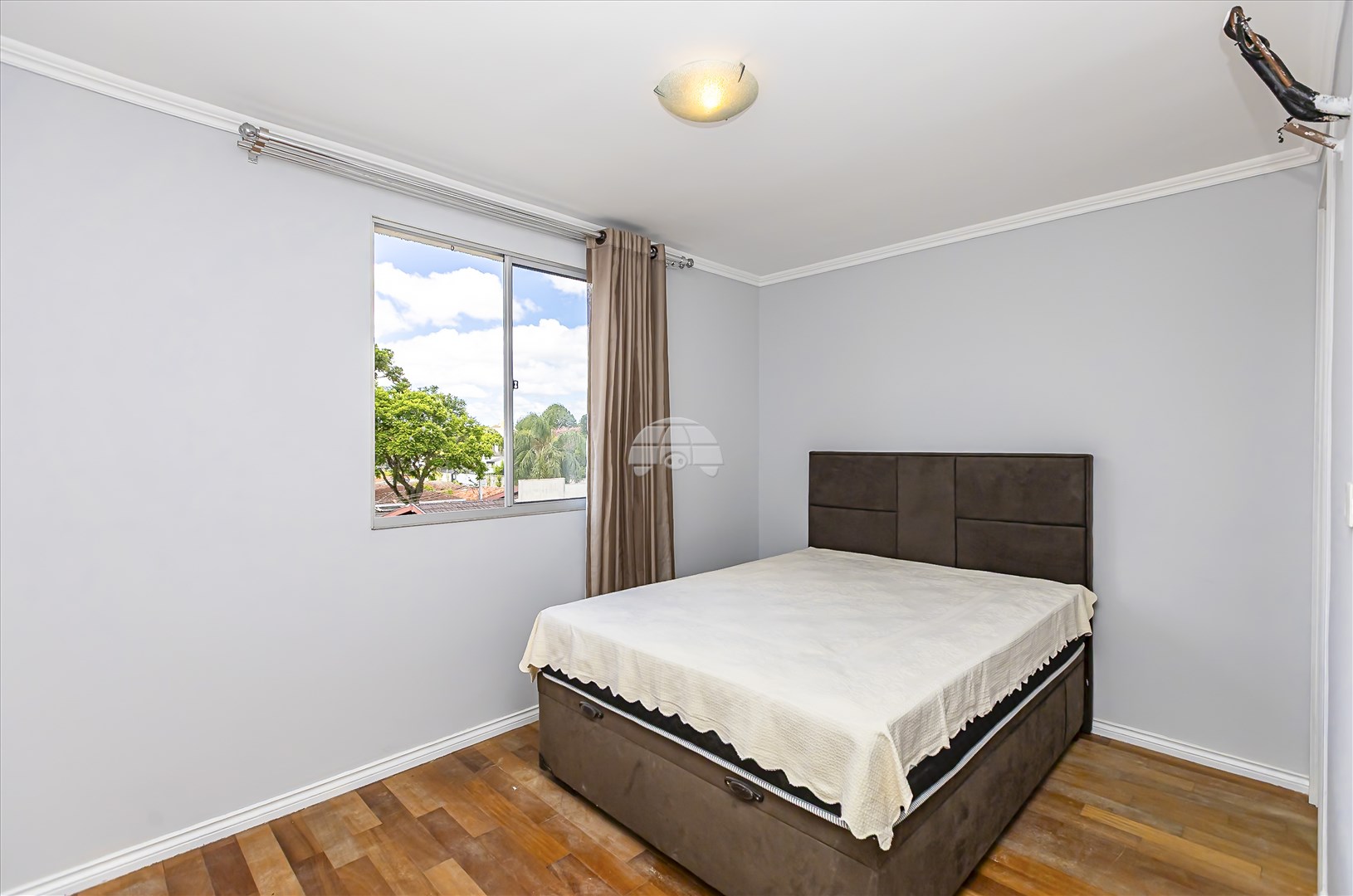 Apartamento à venda em Hugo Lange, Curitiba — Imobiliária Andrade