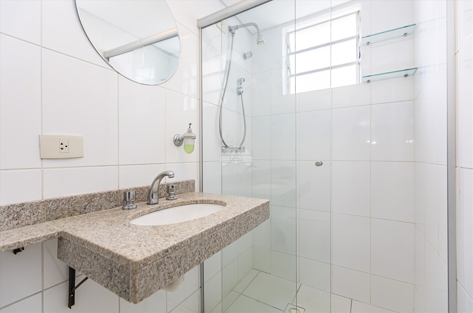 Apartamento à venda em Hugo Lange, Curitiba — Imobiliária Andrade