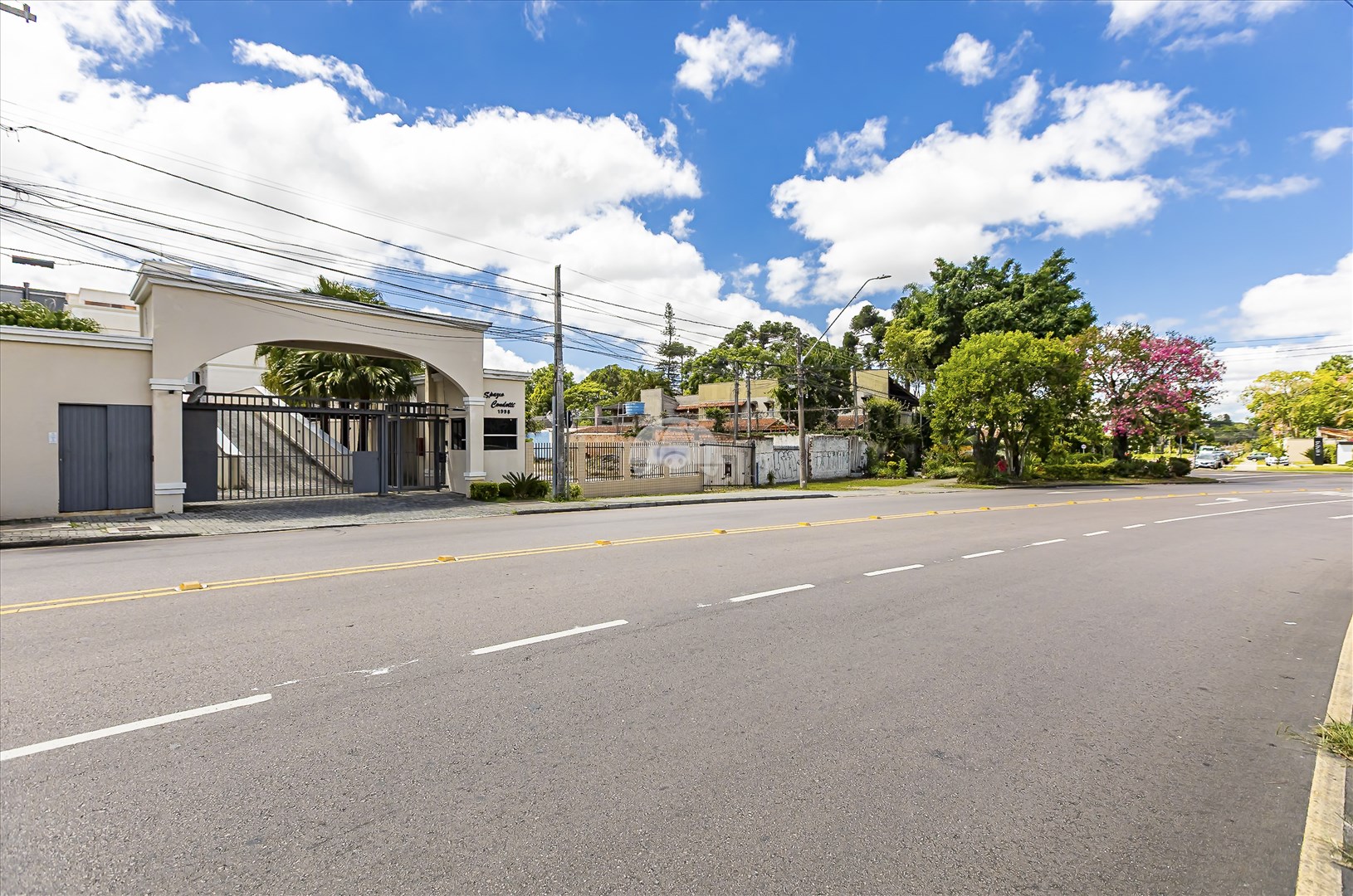 Apartamento à venda em Hugo Lange, Curitiba — Imobiliária Andrade
