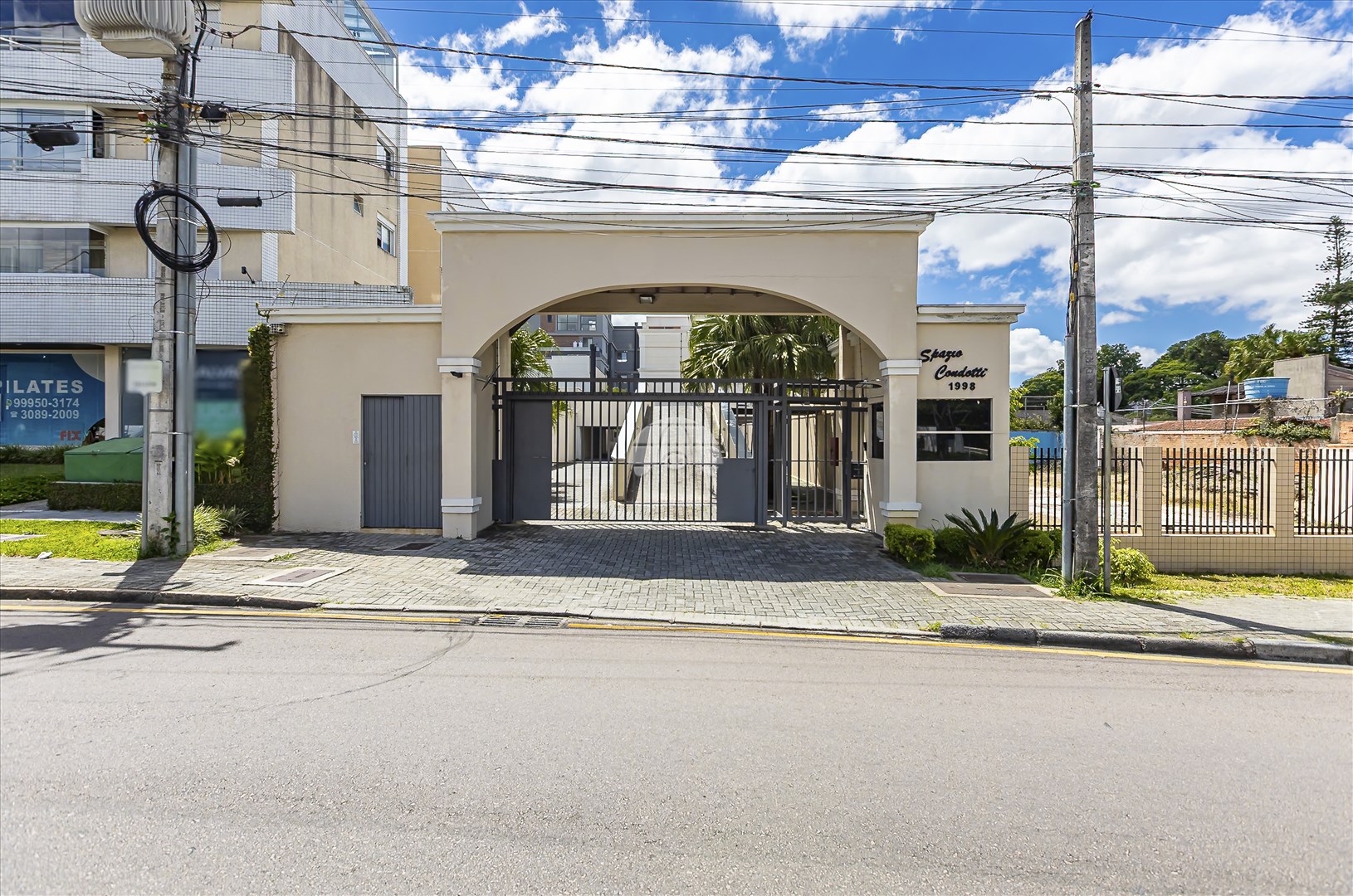 Apartamento à venda em Hugo Lange, Curitiba — Imobiliária Andrade