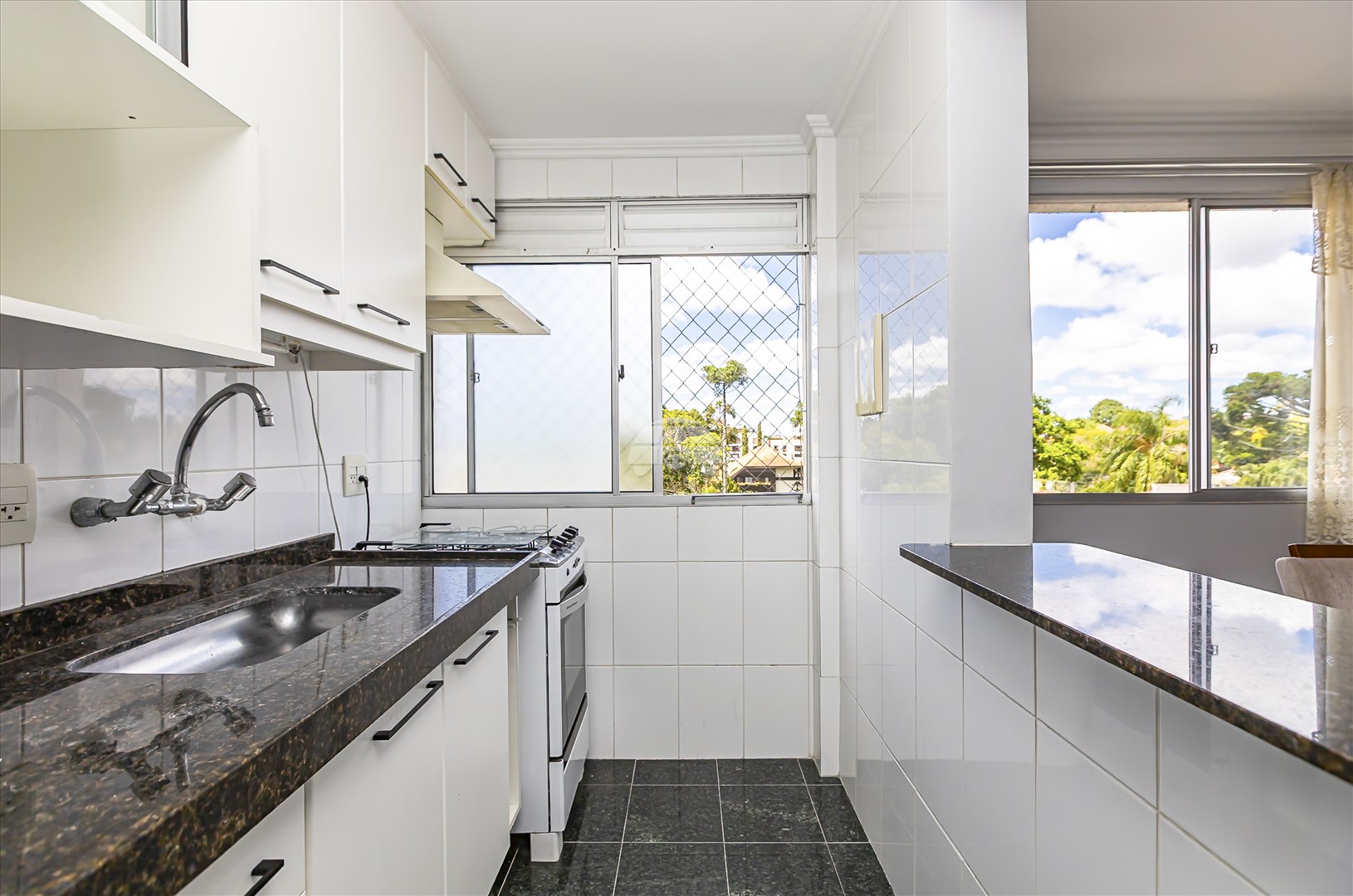 Apartamento à venda em Hugo Lange, Curitiba — Imobiliária Andrade