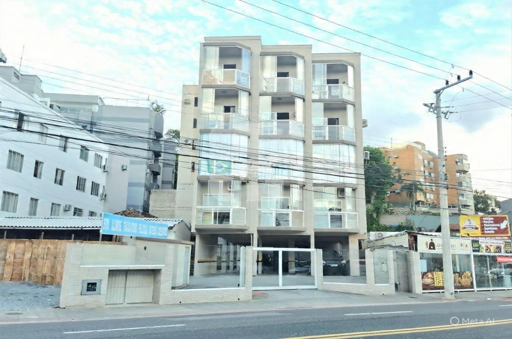 Apartamento à venda em Coqueiros, Florianópolis — Portal Chave Fácil