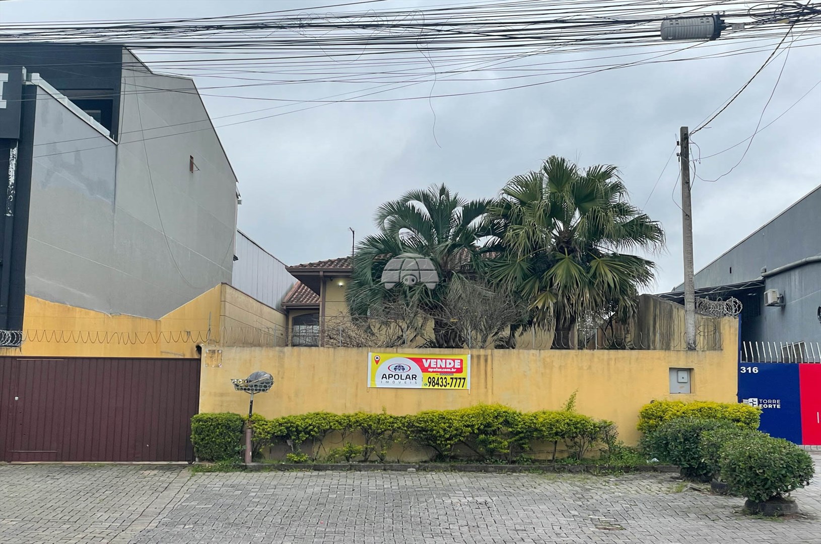 Sala/Conjunto Comercial à venda em Jardim Cláudia, Pinhais — Portal Chave Fácil