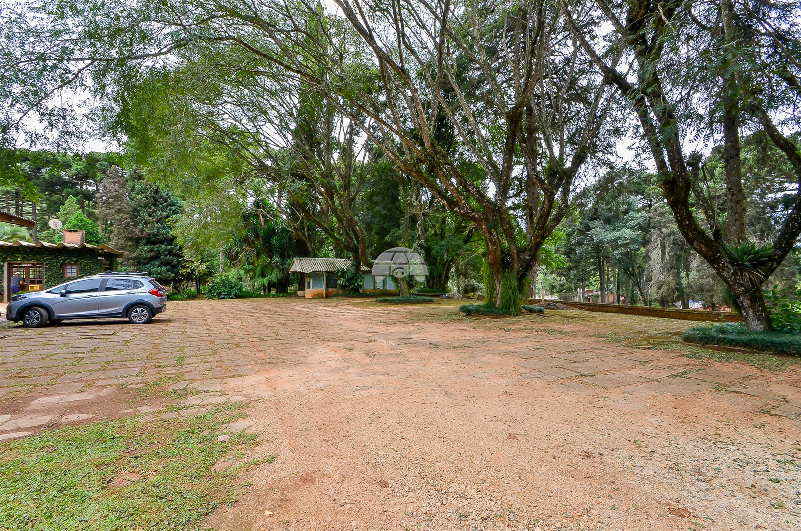Terreno/Área à venda em Pacotuba, Almirante Tamandaré — GOMES CONSULTOR IMOBILIARIO LTDA.