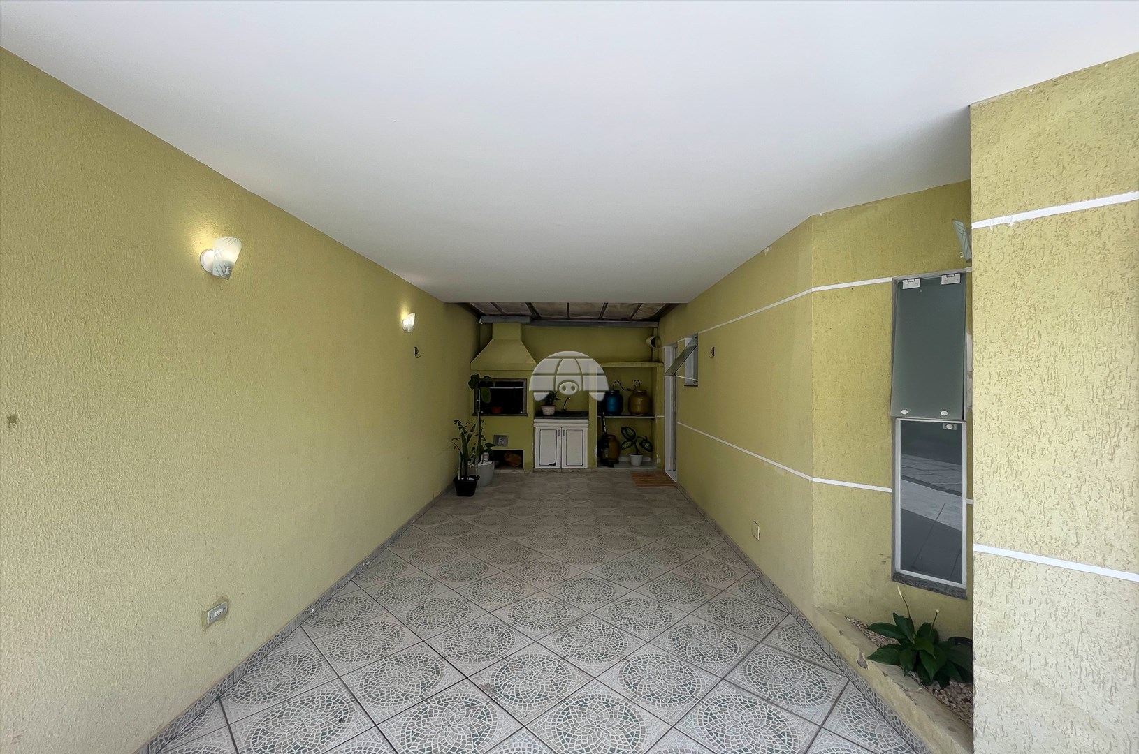 Sobrado para alugar em Santa Cândida, Curitiba — Portal Chave Fácil