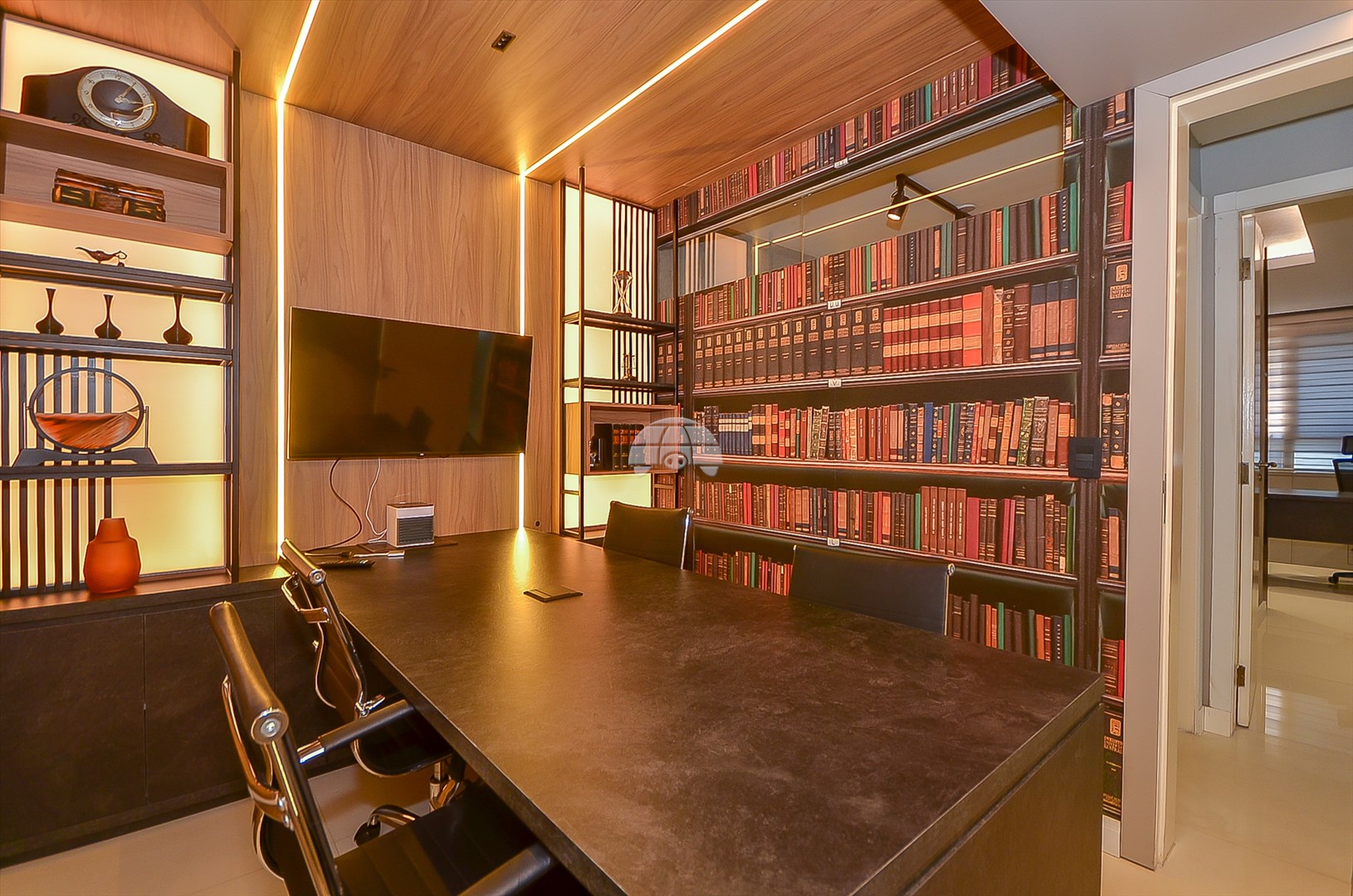 Sala/Conjunto Comercial à venda em Centro, Curitiba — Toyo Imóveis - Curitiba/PR