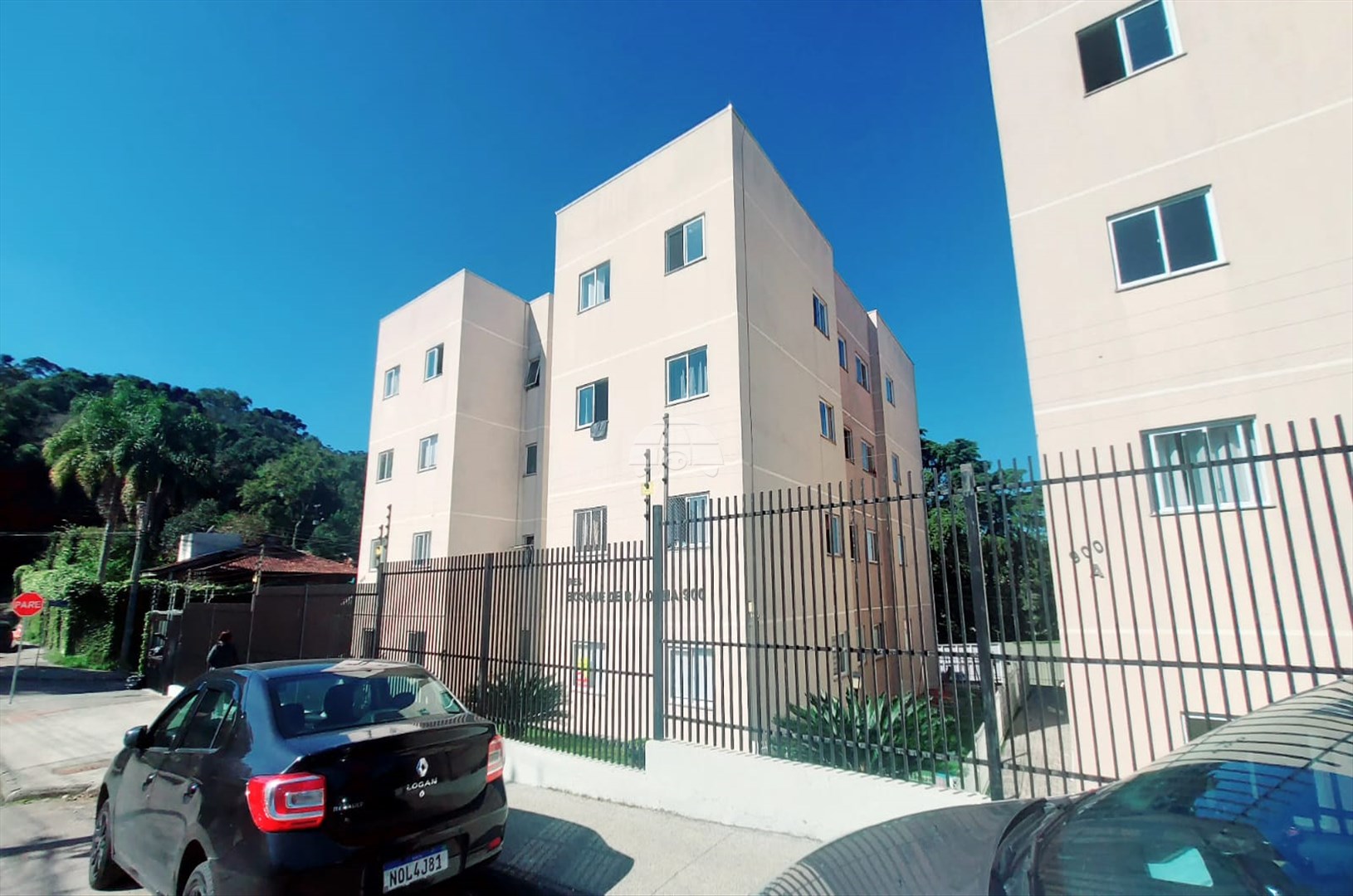 Apartamento à venda em Jardim Amélia, Pinhais — Portal Chave Fácil