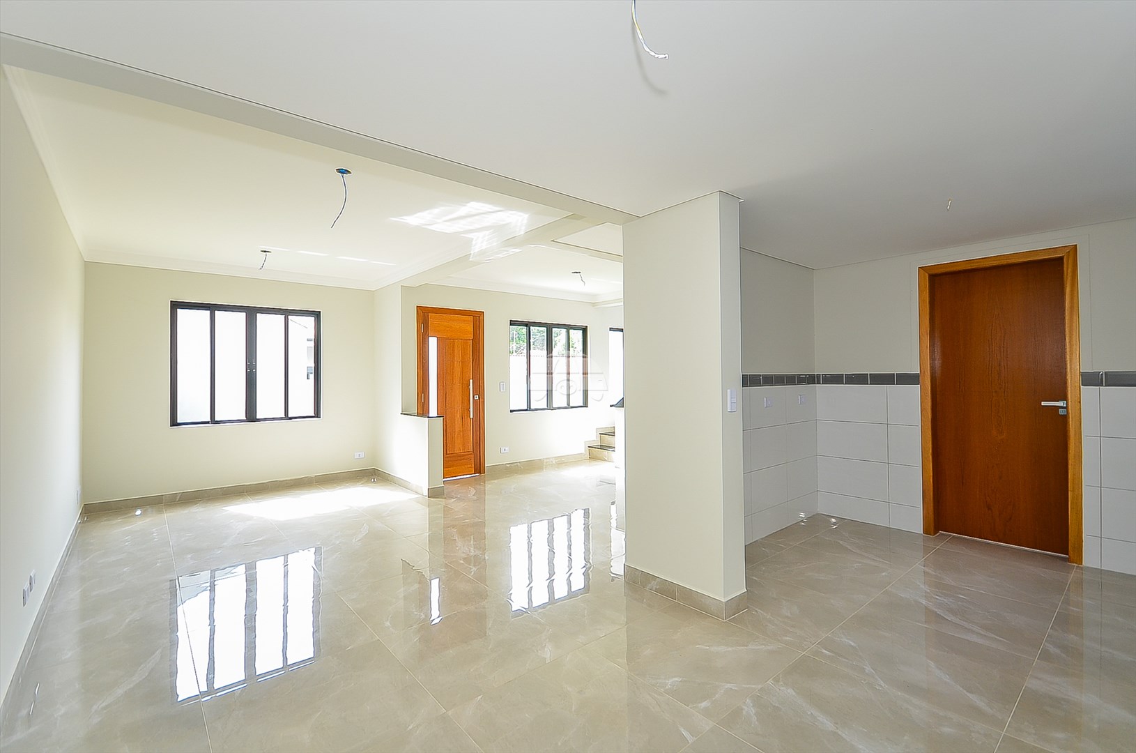 Casa à venda em Santa Cândida, Curitiba — Galvão Vendas - Imóveis a venda em Curitiba