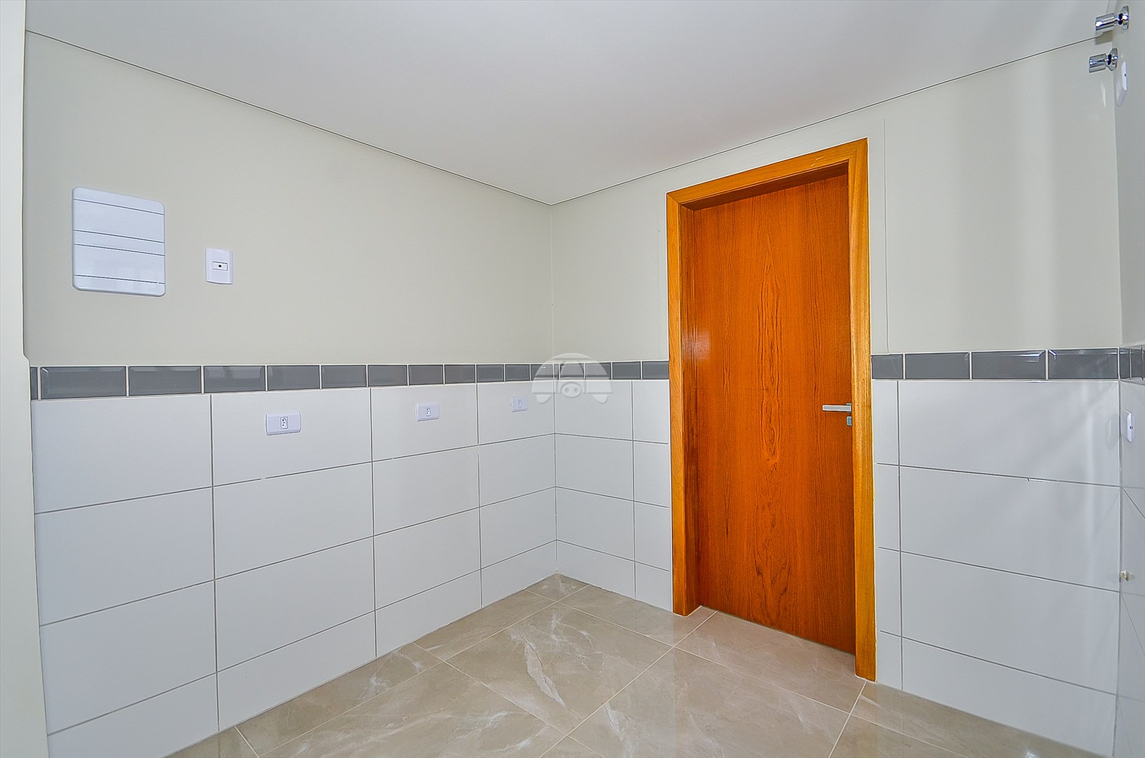 Casa à venda em Santa Cândida, Curitiba — Galvão Vendas - Imóveis a venda em Curitiba
