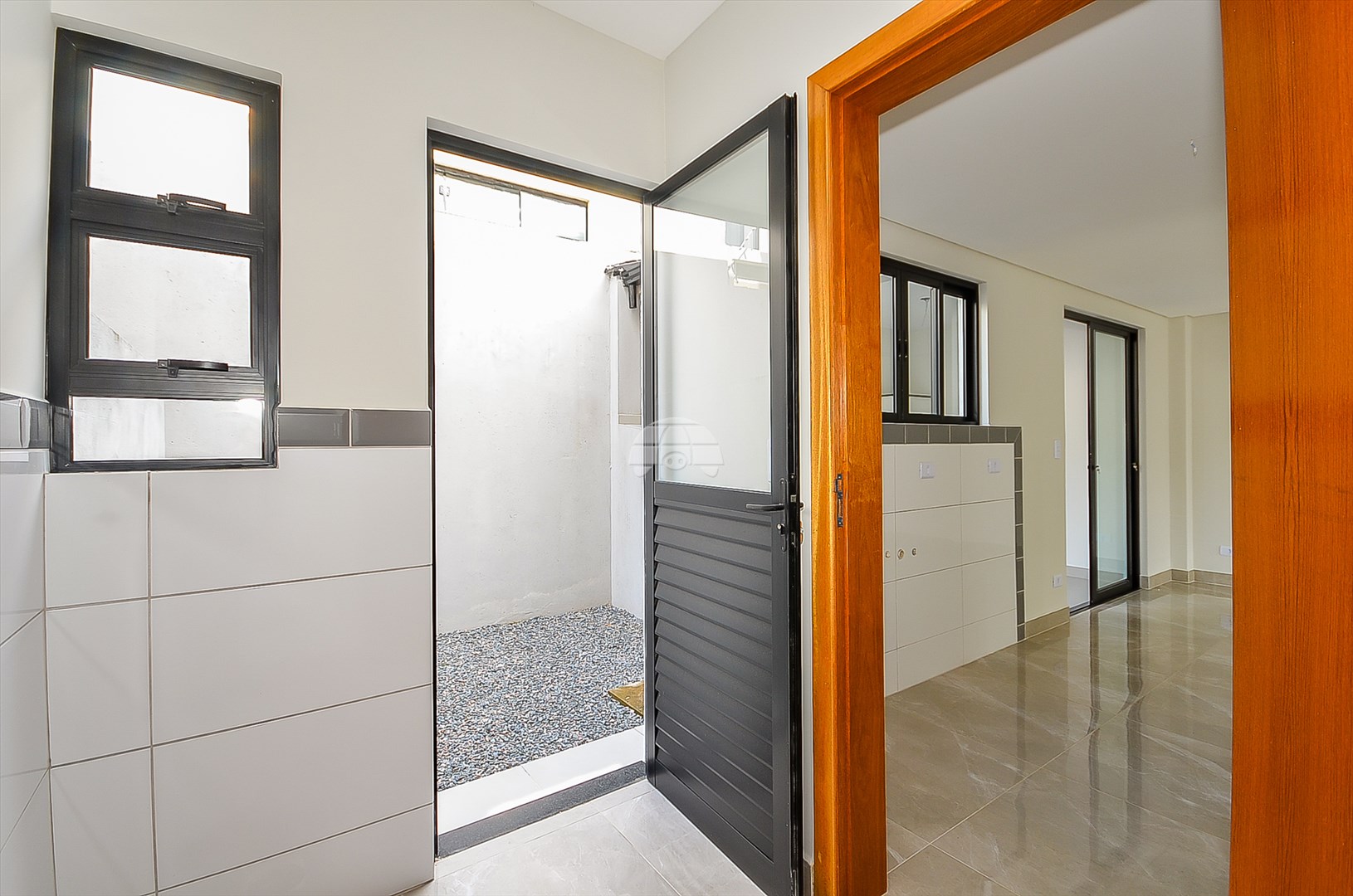 Casa à venda em Santa Cândida, Curitiba — Galvão Vendas - Imóveis a venda em Curitiba