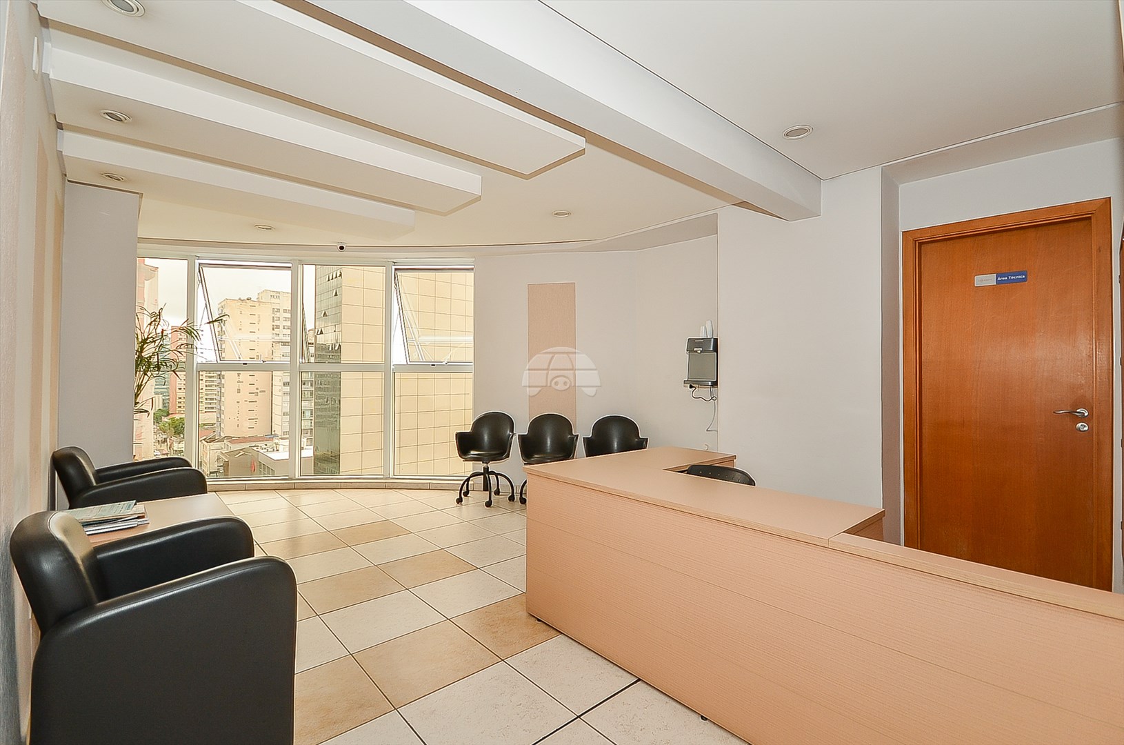 Sala/Conjunto Comercial à venda em Centro, Curitiba — Toyo Imóveis - Curitiba/PR