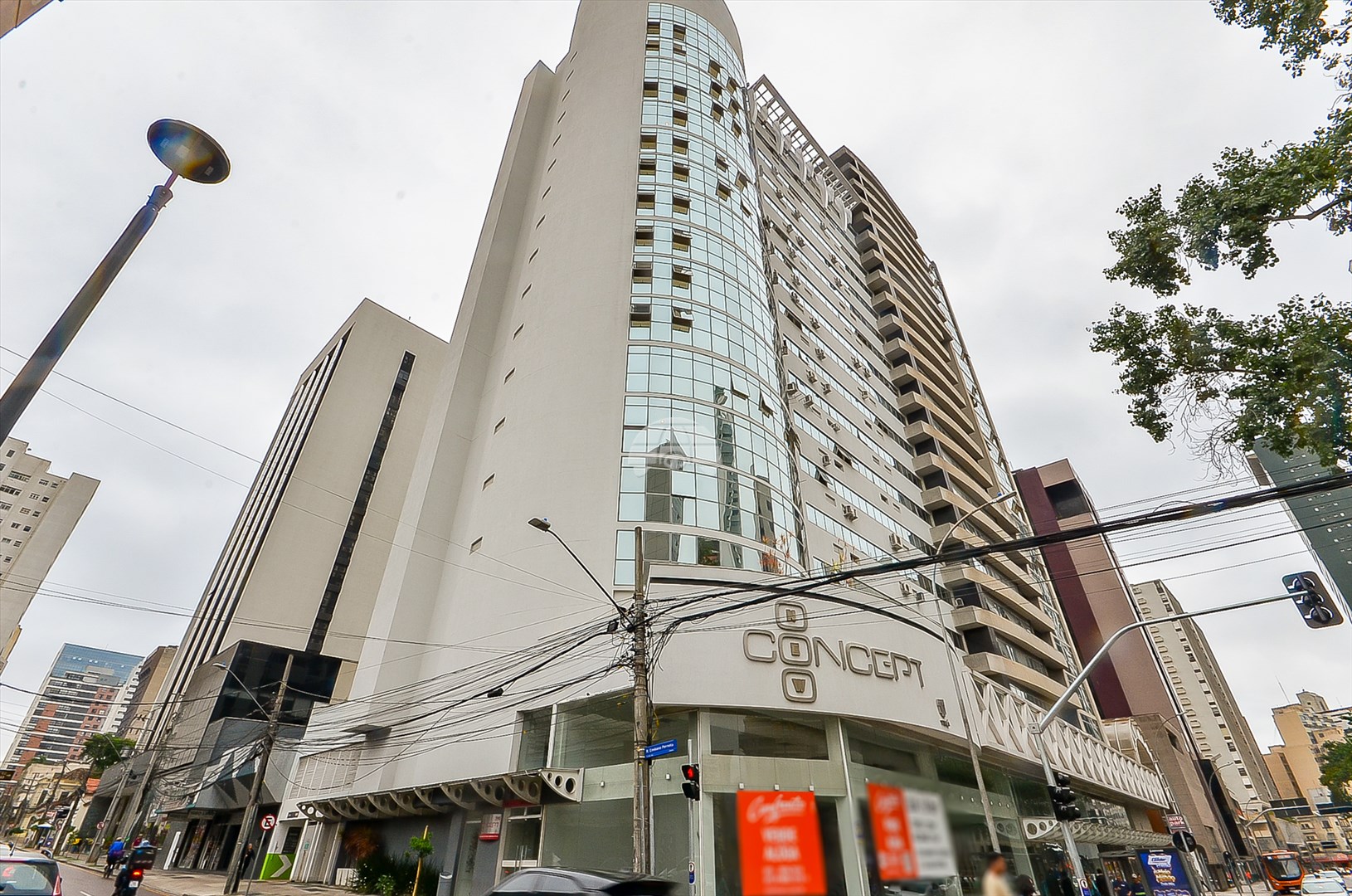 Sala/Conjunto Comercial à venda em Centro, Curitiba — Portal Chave Fácil