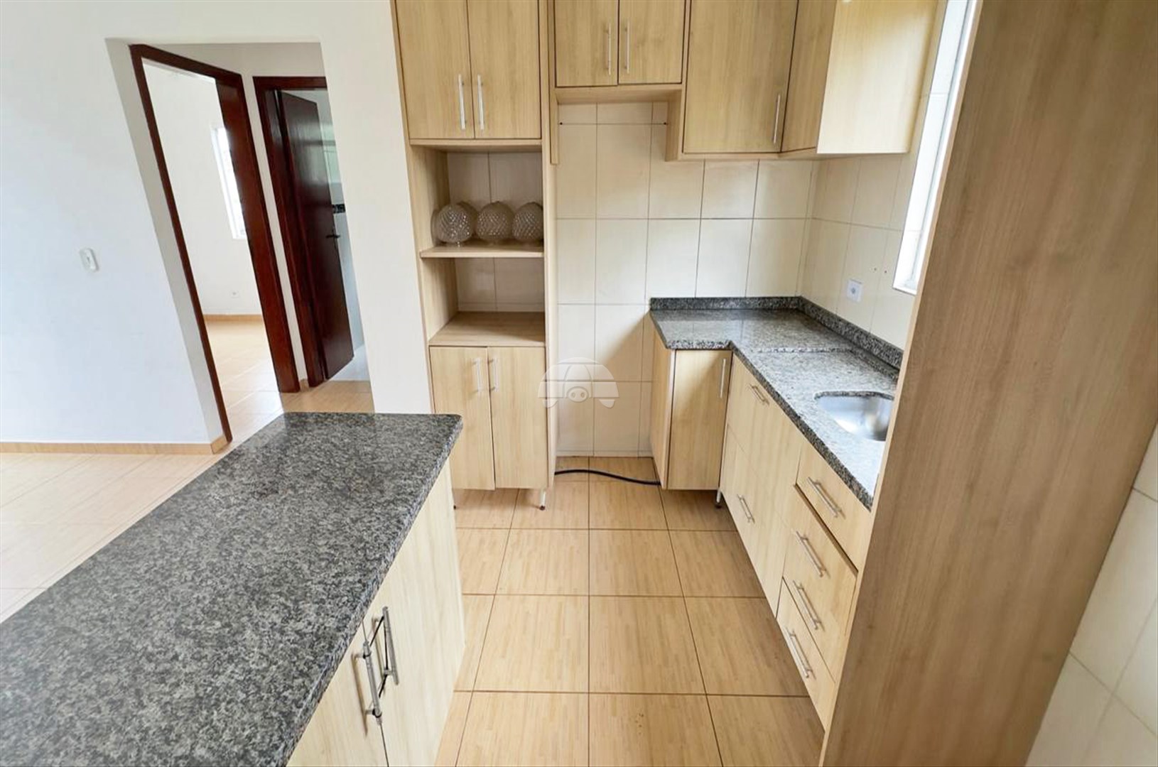 Apartamento para alugar em Parque São Domingos, Colombo — Portal Chave Fácil