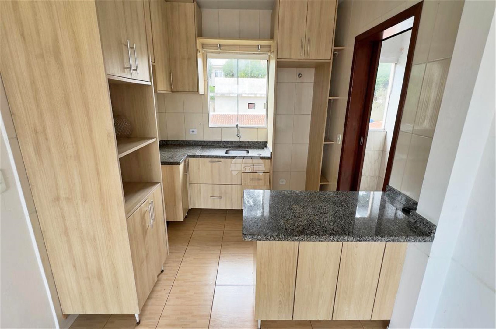 Apartamento para alugar em Parque São Domingos, Colombo — Portal Chave Fácil