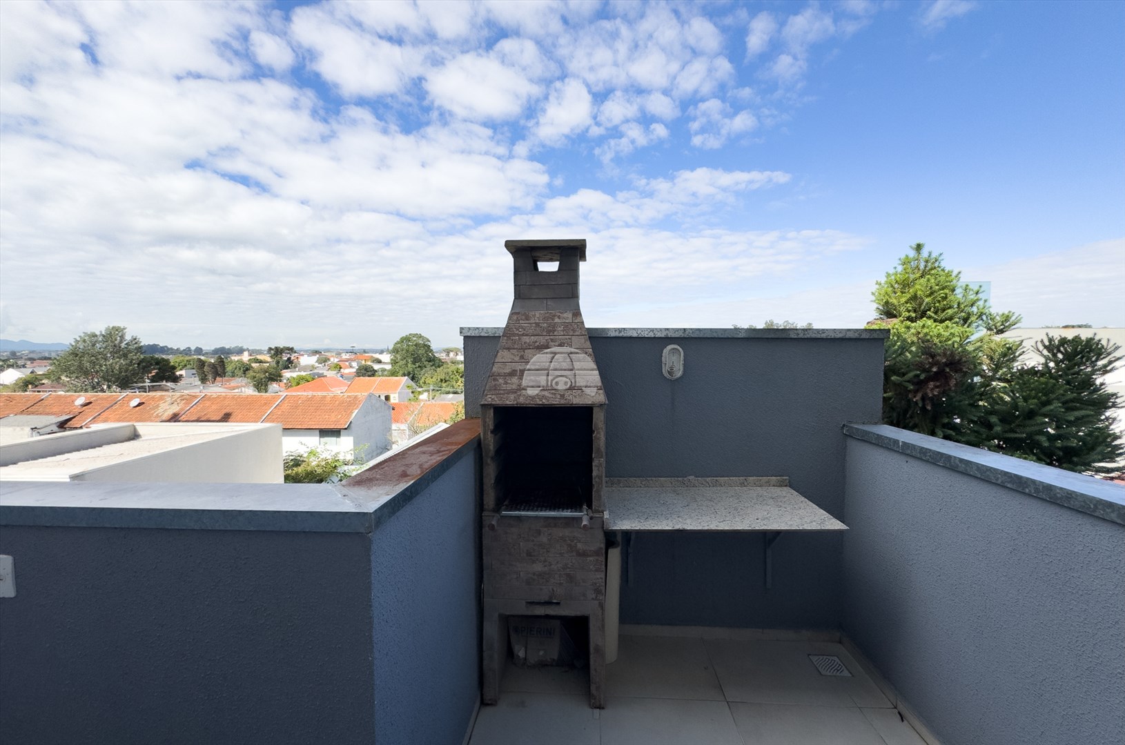 Apartamento à venda em Cajuru, Curitiba — UNA