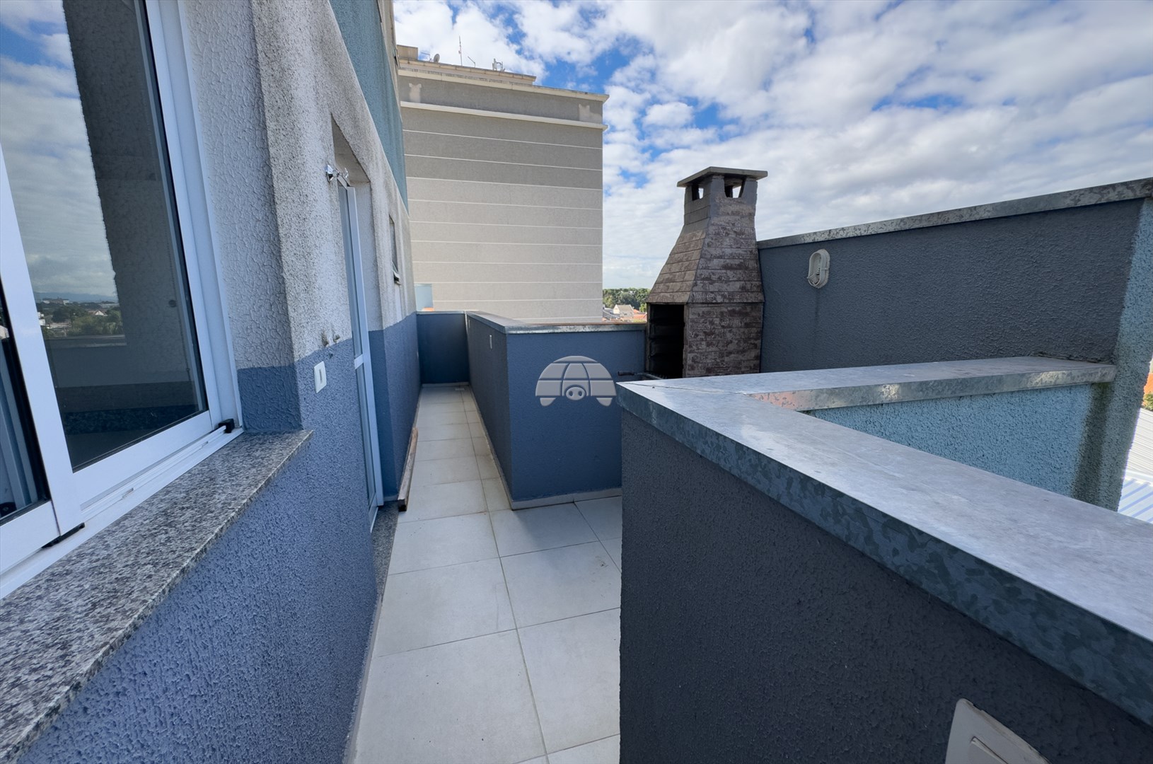 Apartamento à venda em Cajuru, Curitiba — UNA