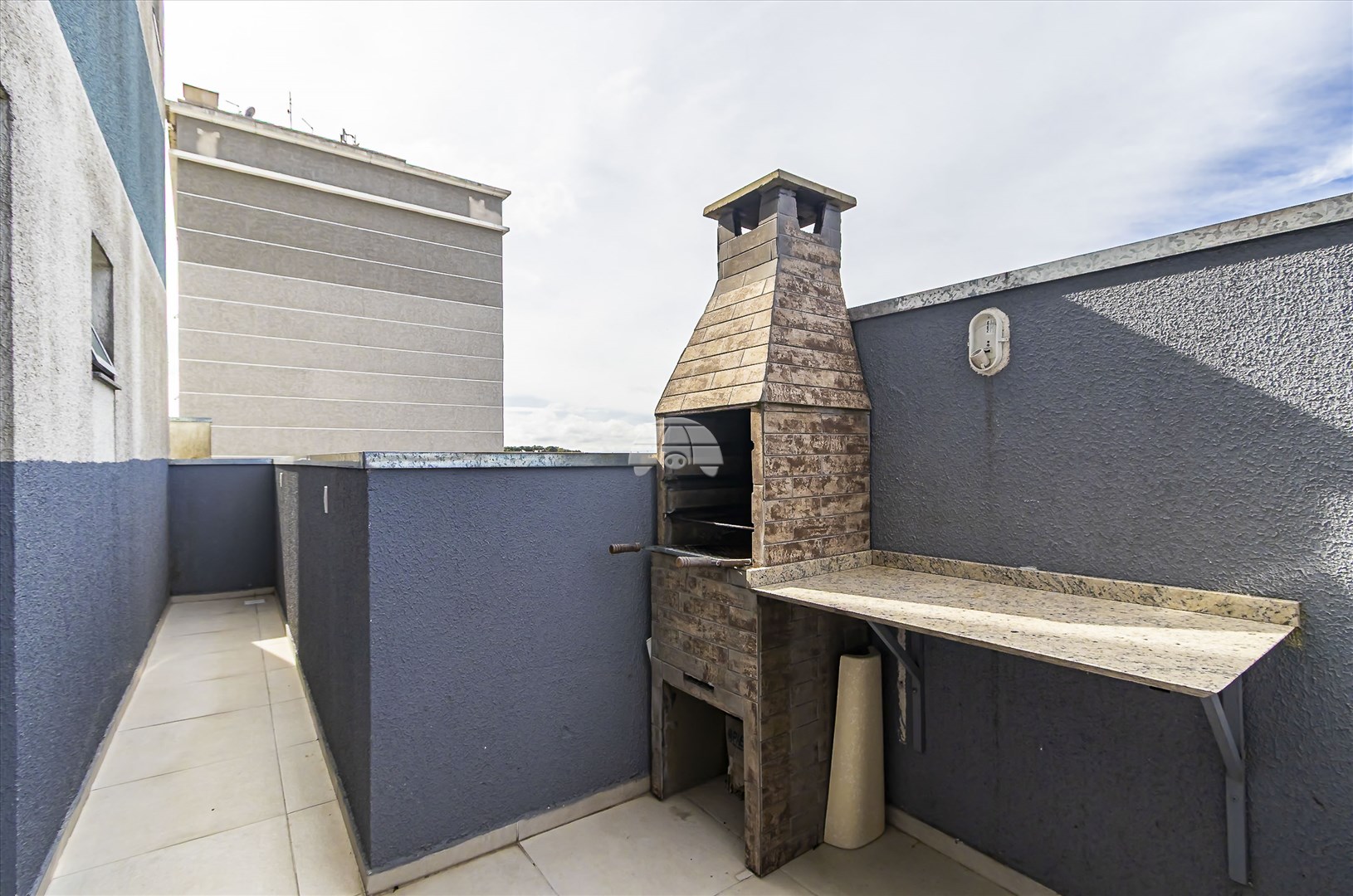 Apartamento à venda em Cajuru, Curitiba — UNA